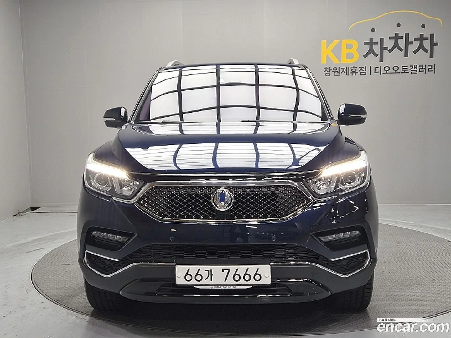 Main__Slider__Photo:Rexton KG Mobility 2018.2-0