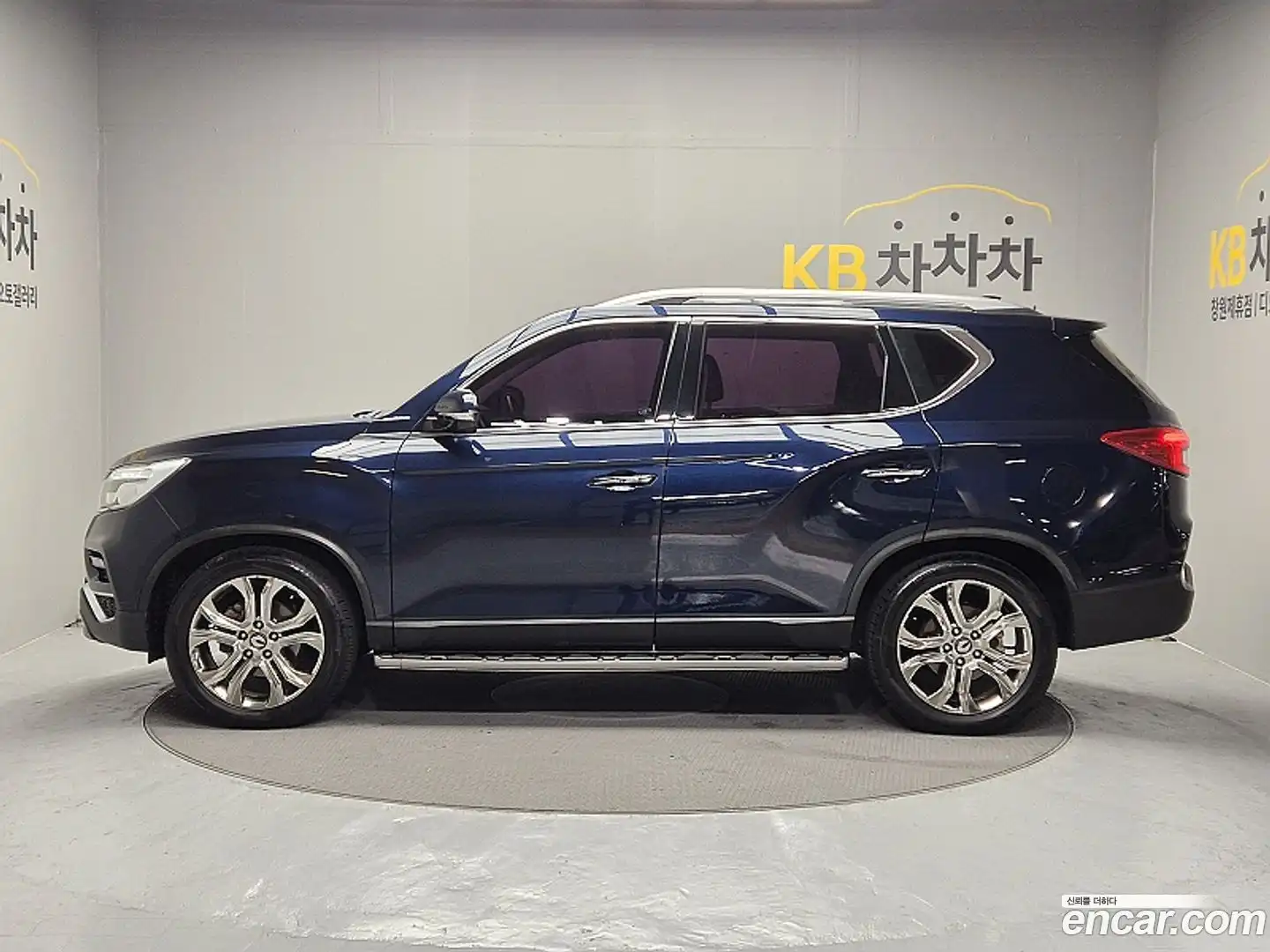 Rexton KG Mobility 2018.2-INNER-007