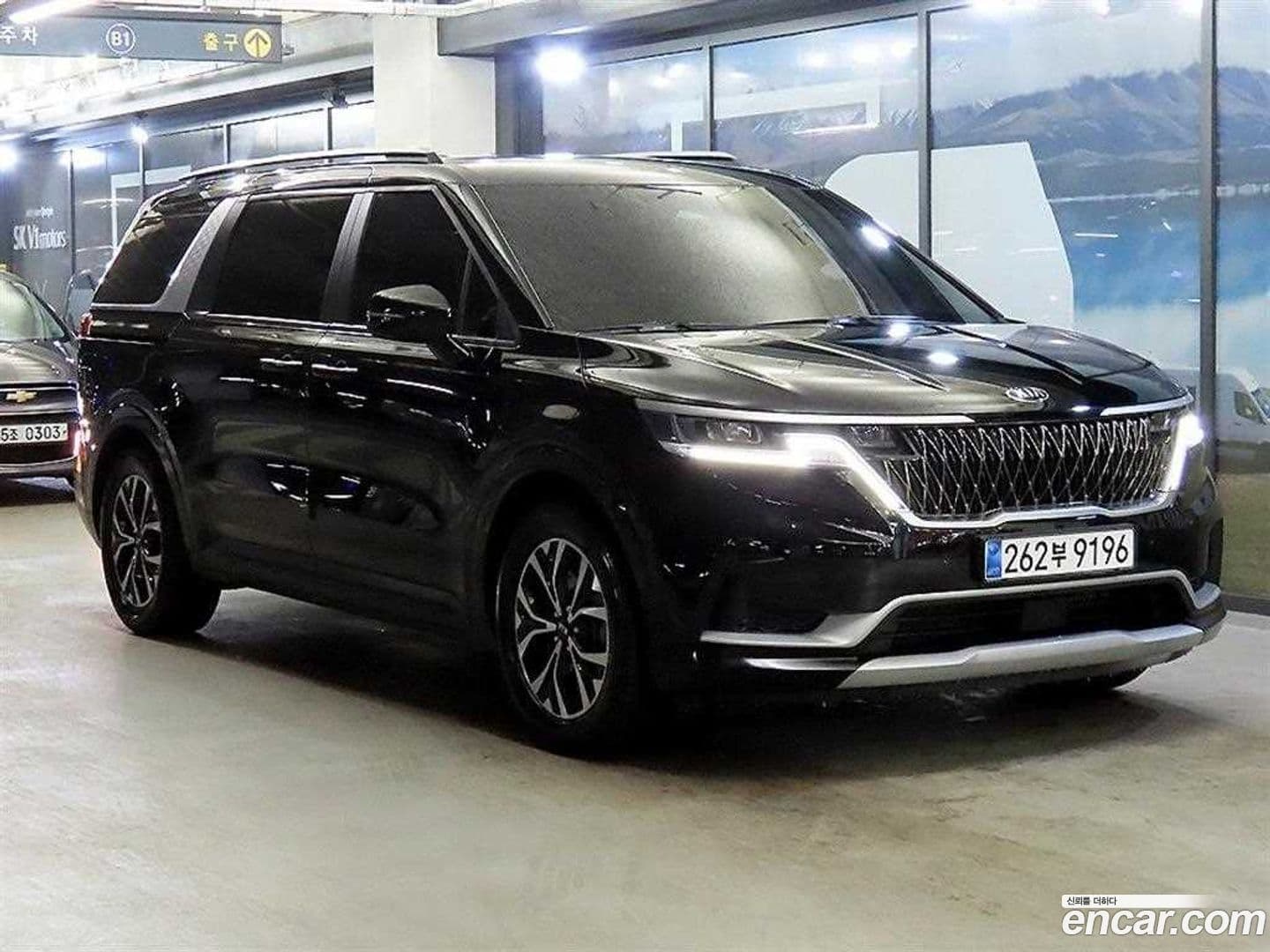 Main__Slider__Photo:Canival Kia 2020.8-0