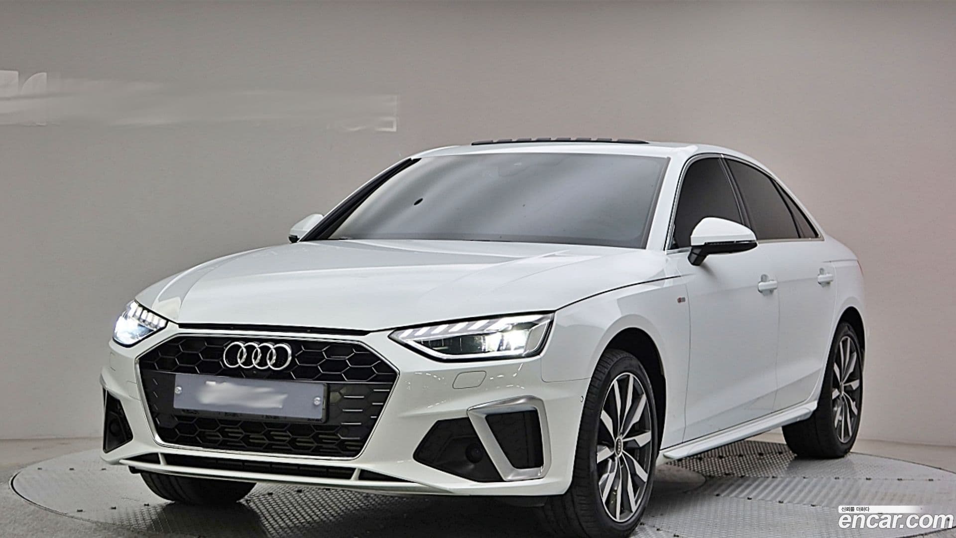 Main__Slider__Photo:A4 Audi 2023.0-0