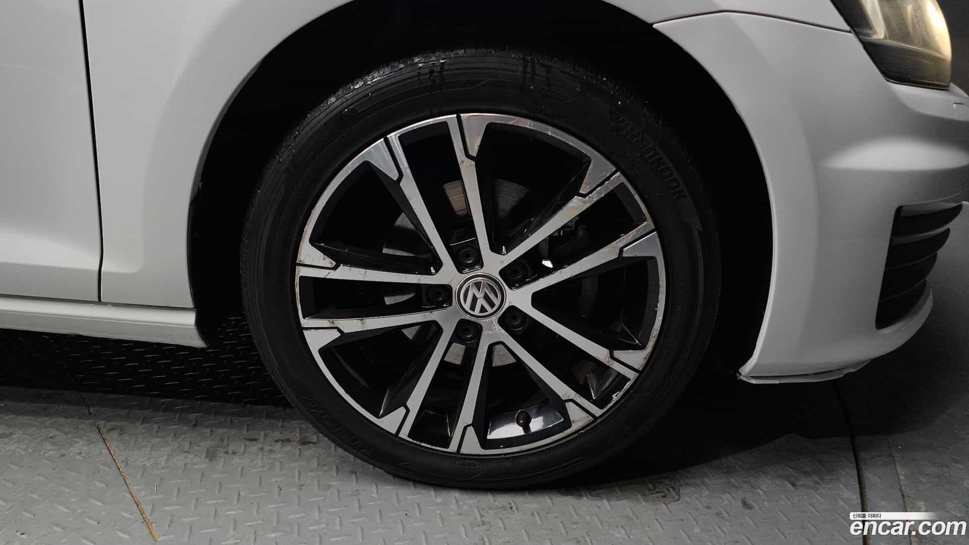 Golf Volkswagen 2014.4-OUTER-005