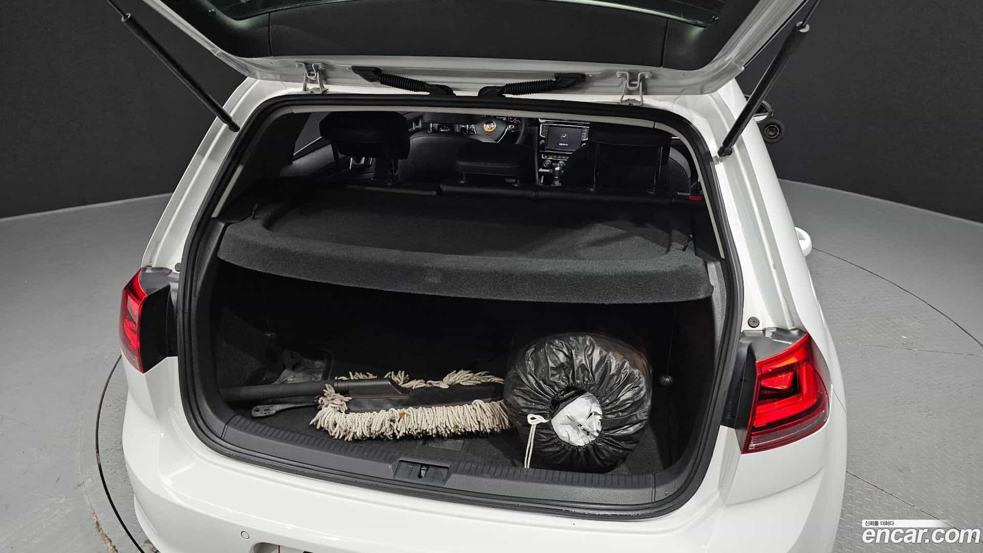 Golf Volkswagen 2014.4-OPTION-024