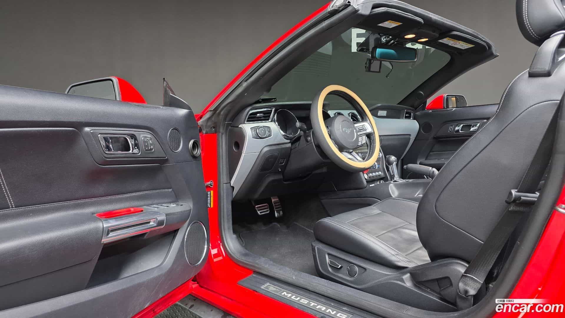 Mustang Ford 2015.11-OPTION-015