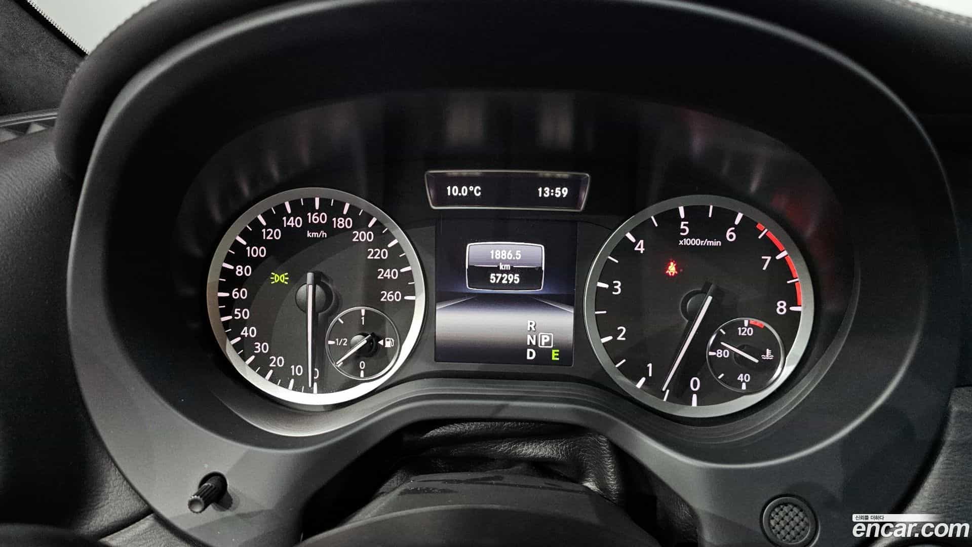 Q30 Infiniti 2017.11-INNER-008