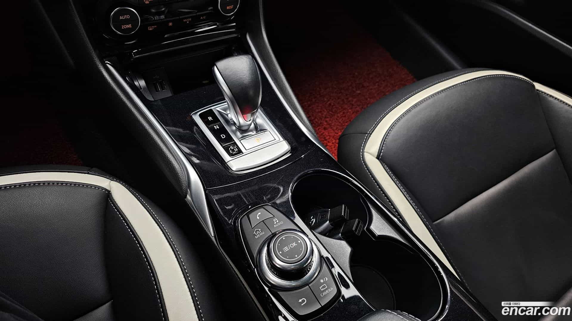 Q30 Infiniti 2017.11-INNER-009