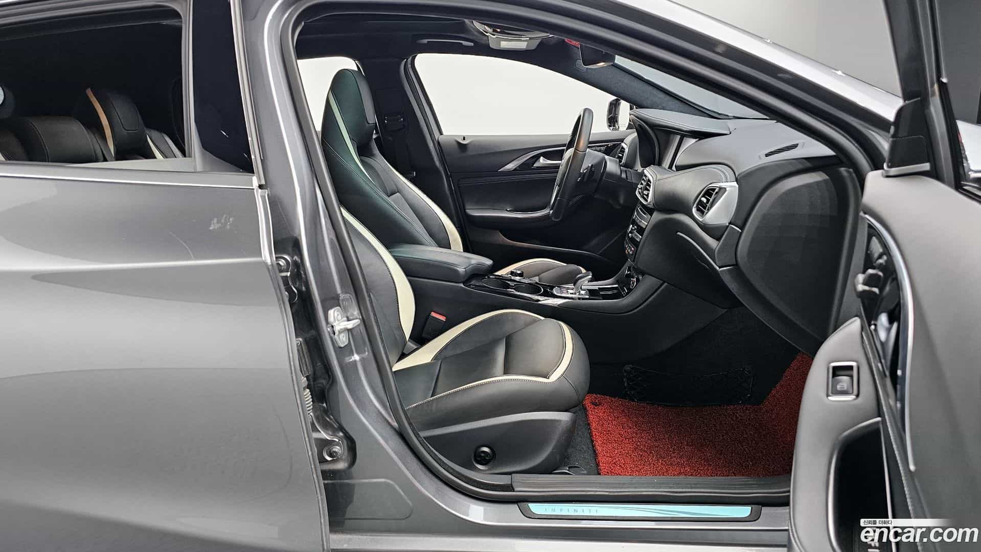 Q30 Infiniti 2017.11-INNER-010