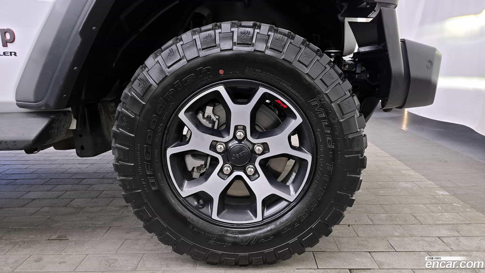 Wrangler Jeep 2023.11-OUTER-005