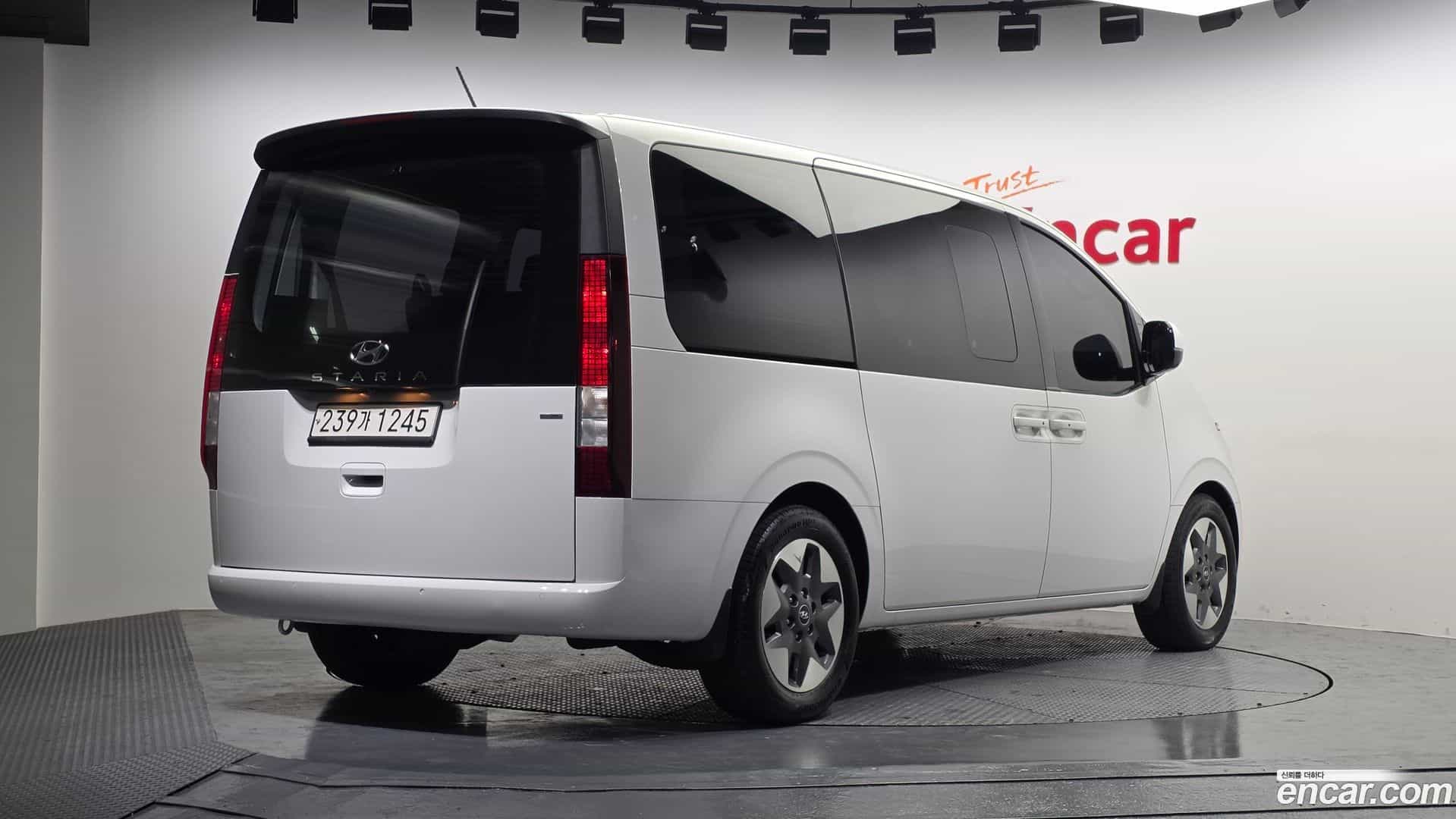 Staria Hyundai 2021.4-OUTER-002