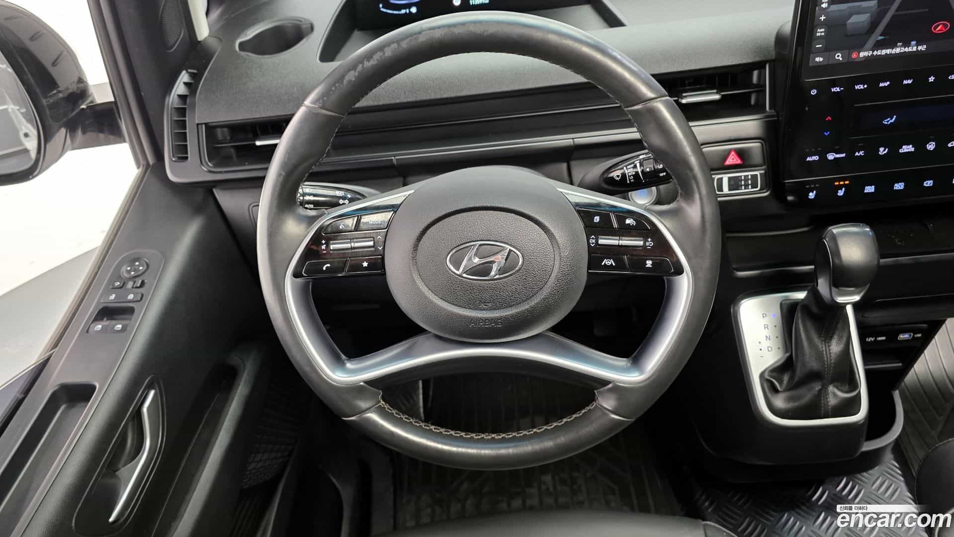 Staria Hyundai 2021.4-OPTION-017
