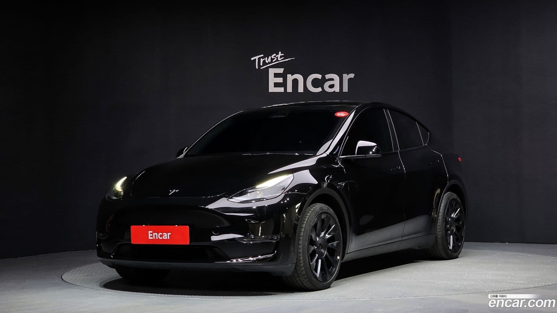 Main__Slider__Photo:Model Y Tesla 2024.4-0