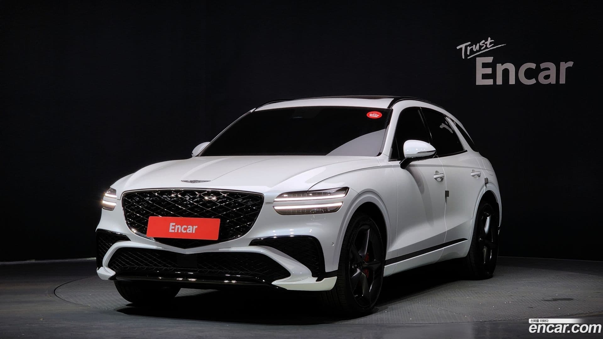 Main__Slider__Photo:GV70 Genesis 2024.8-0