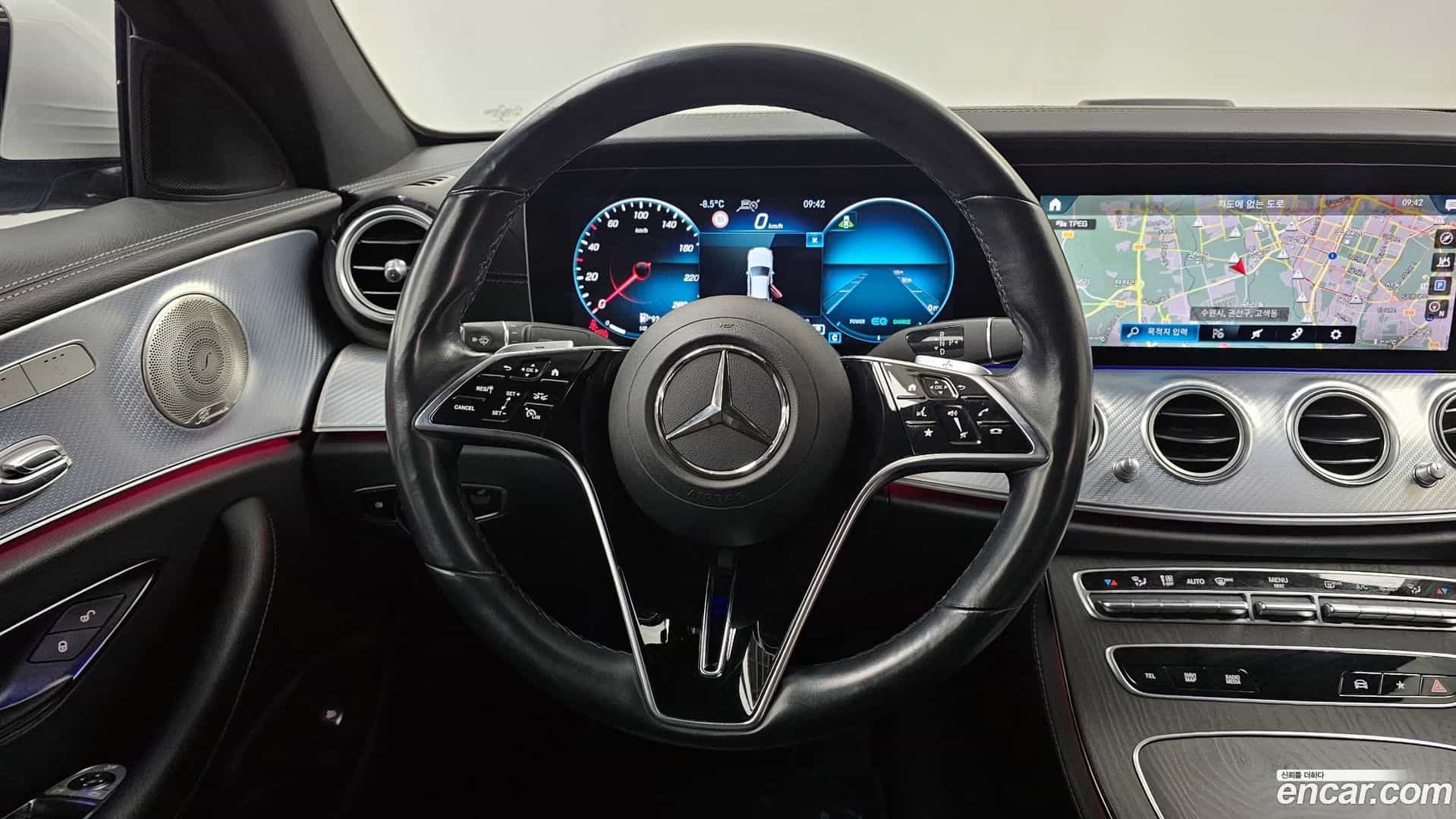 E-Class Mercedes-Benz 2021.11-OPTION-017