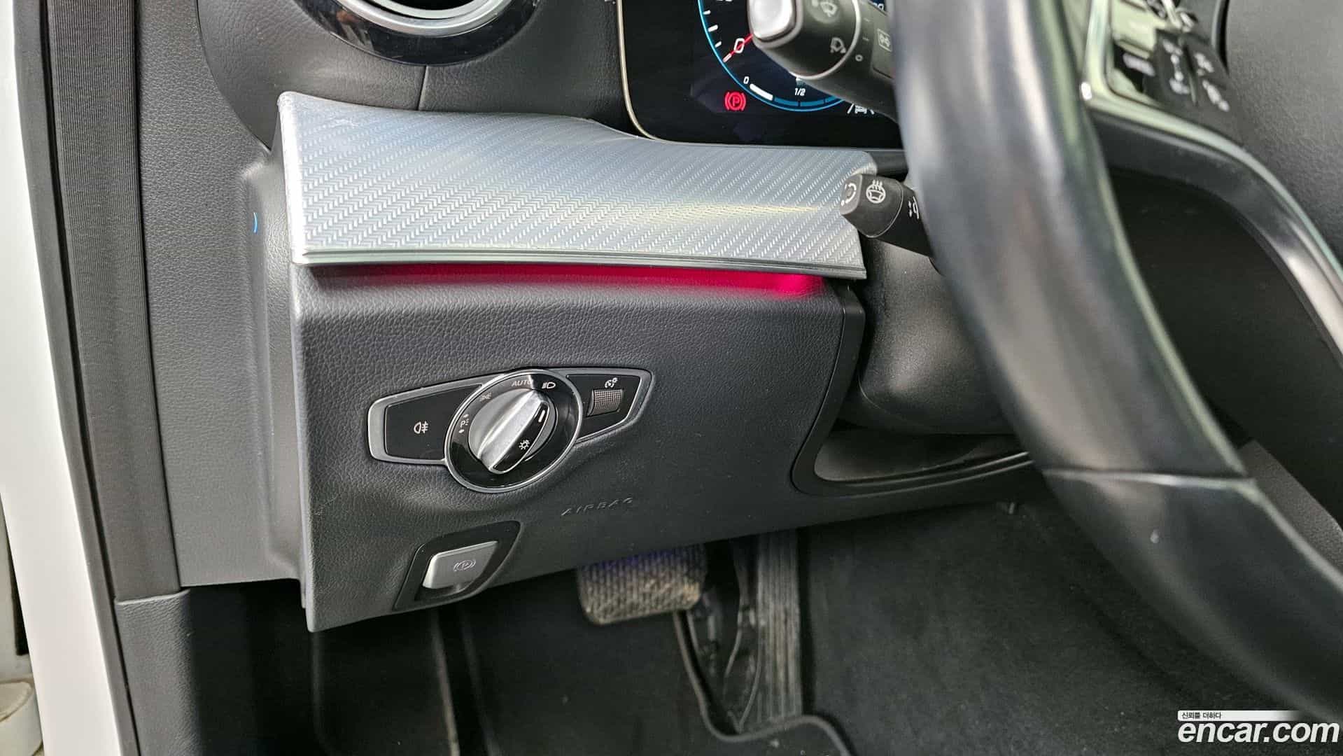E-Class Mercedes-Benz 2021.11-OPTION-020