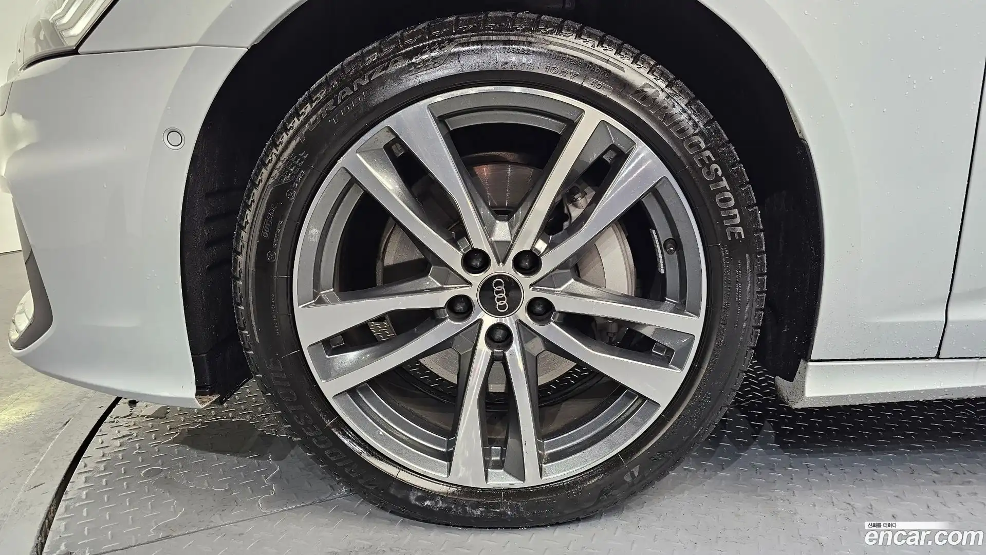 A6 Audi 2023.11-OUTER-005