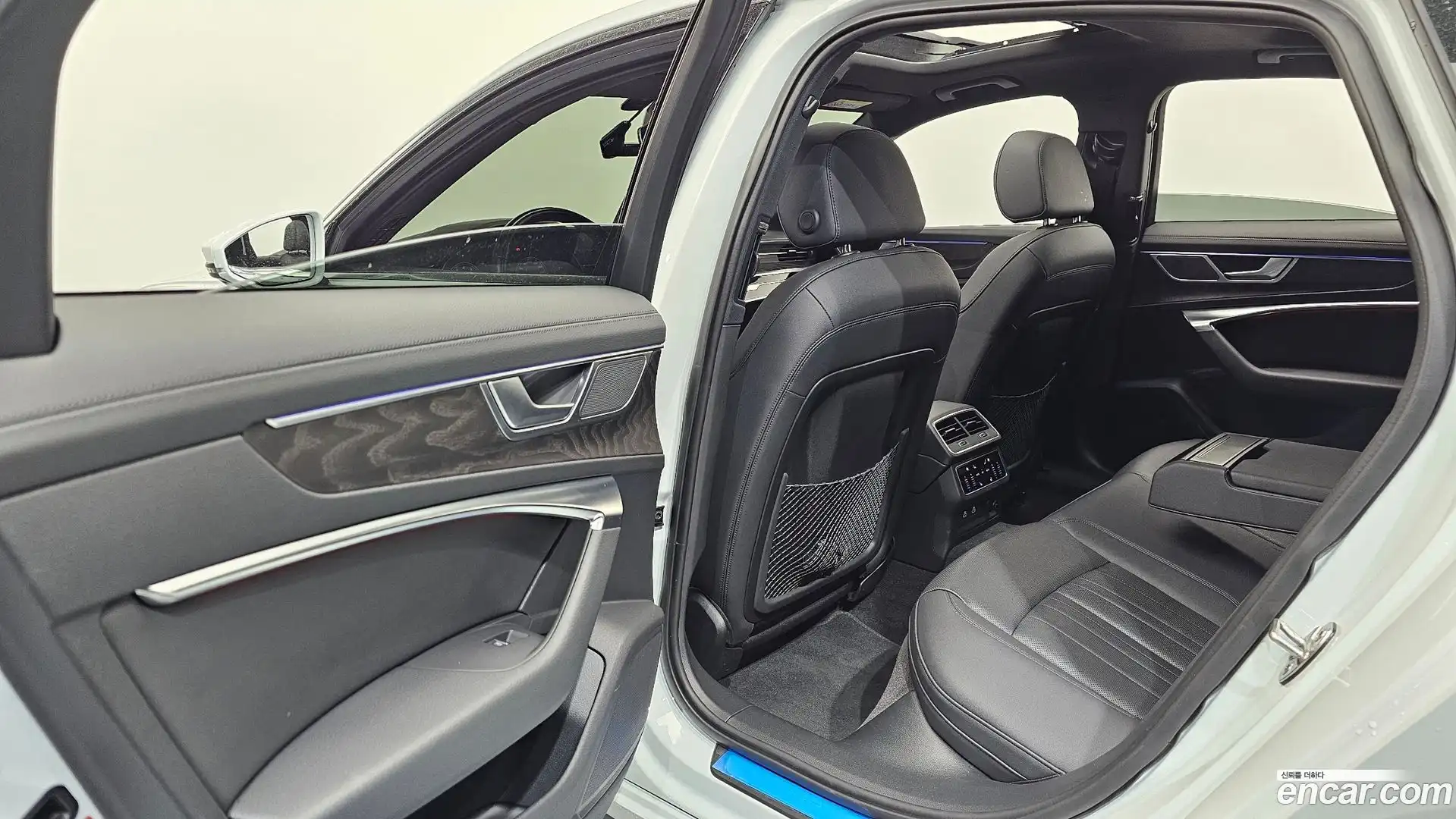 A6 Audi 2023.11-OPTION-015