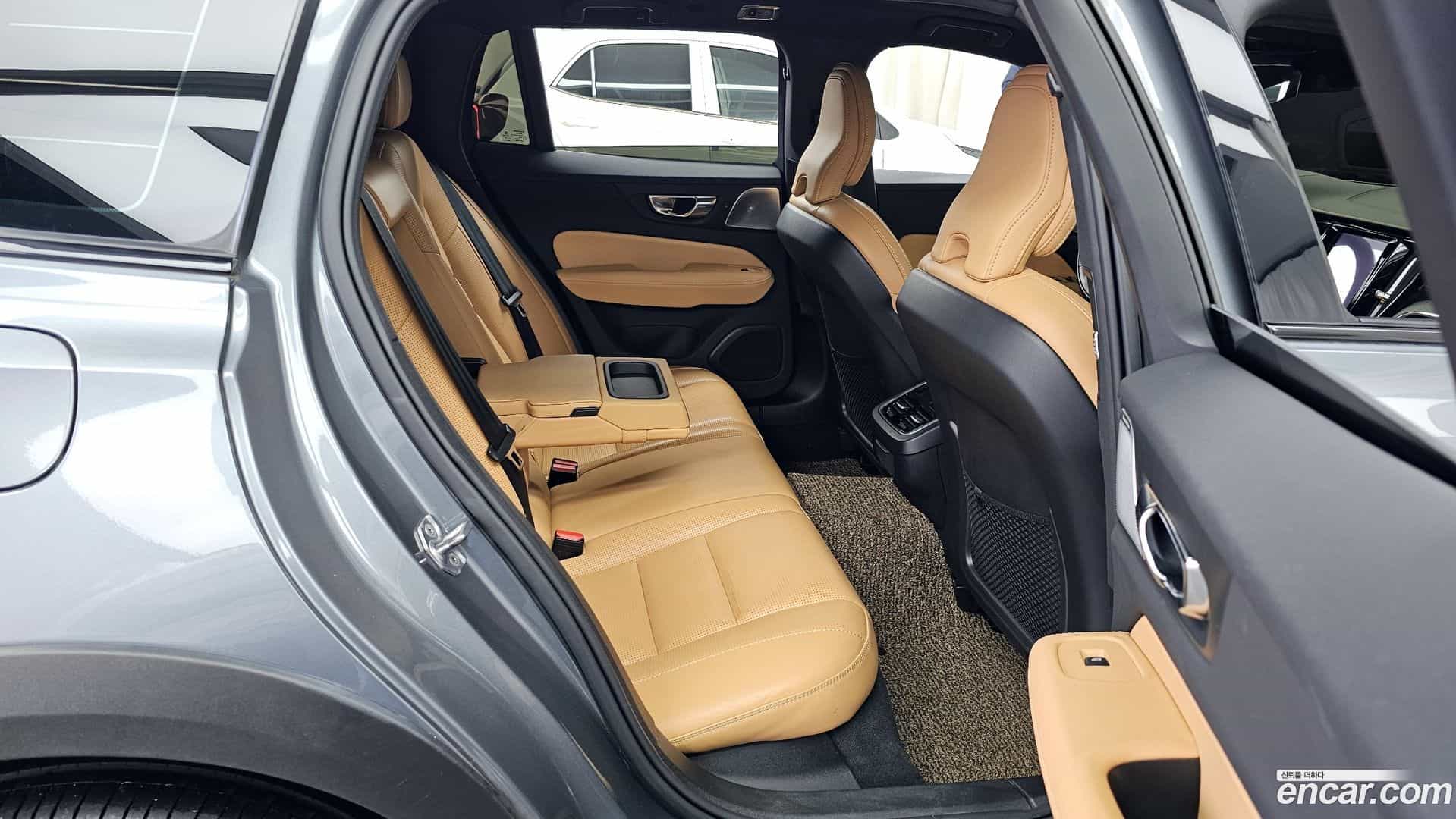 V60 Volvo 2019.11-OPTION-016