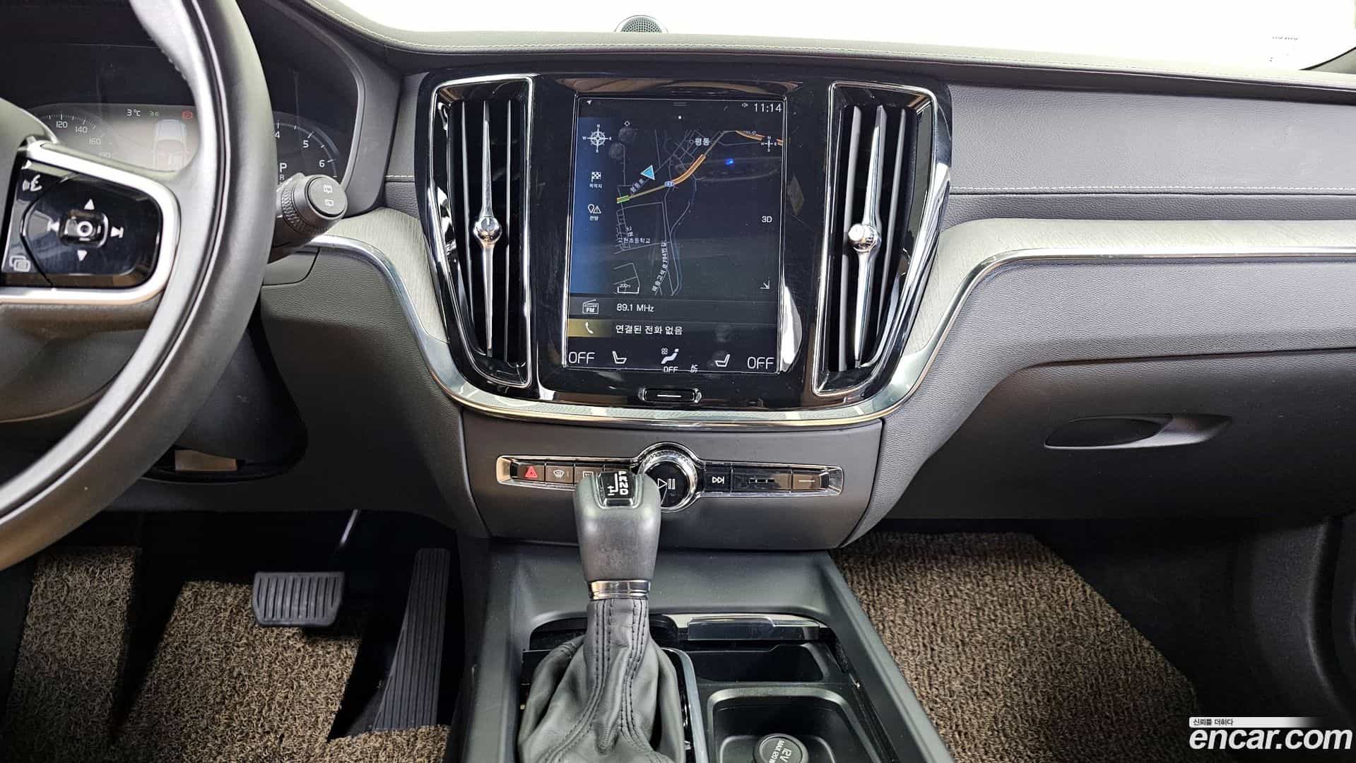 V60 Volvo 2019.11-OPTION-018
