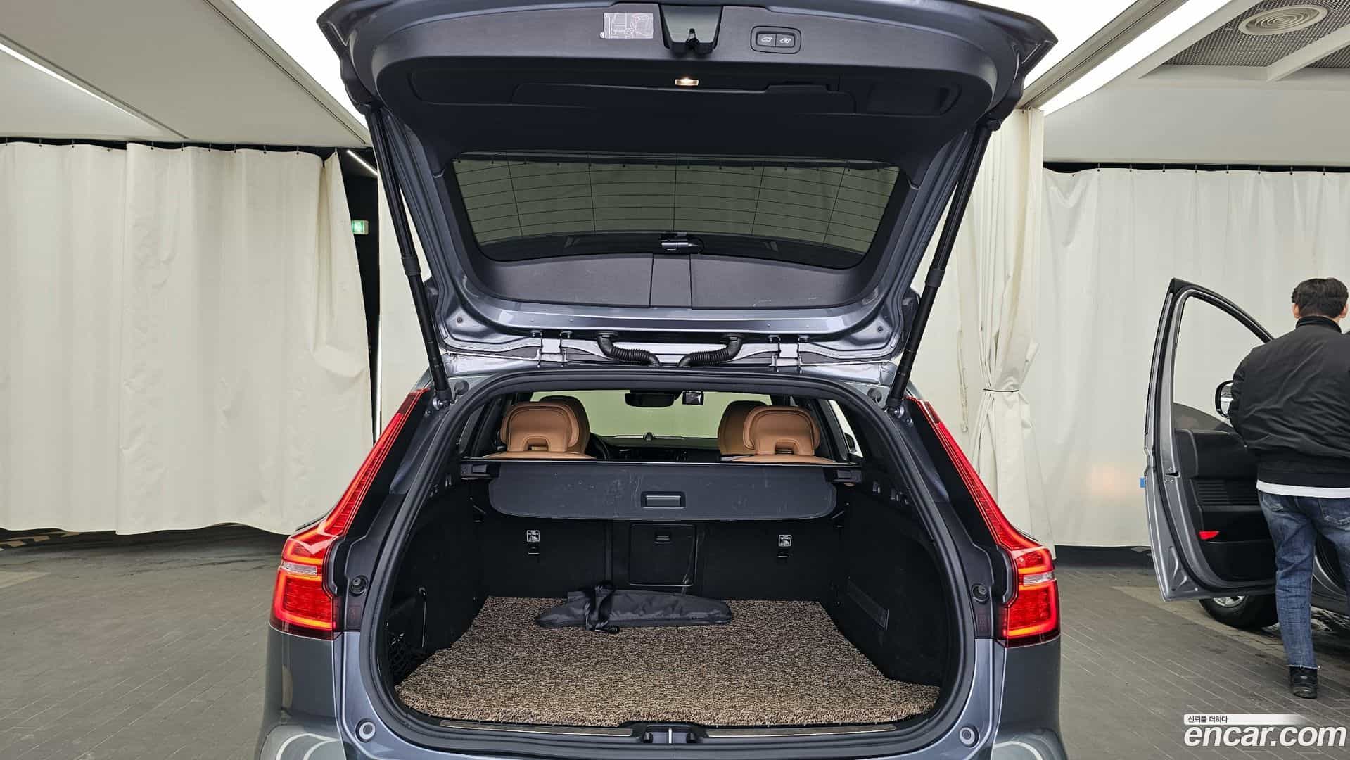 V60 Volvo 2019.11-OPTION-024