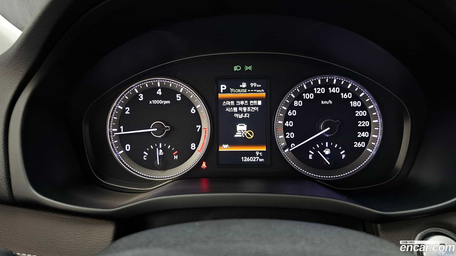 Grandeur Hyundai 2018.10-INNER-008