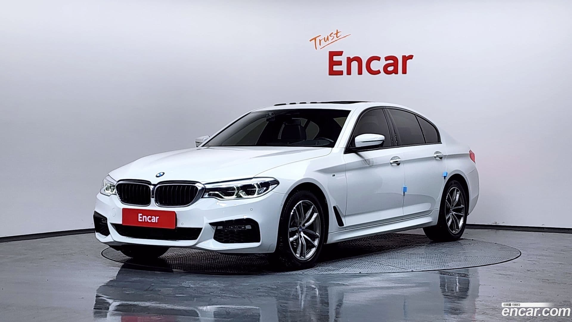 Main__Slider__Photo:5-Series BMW 2017.4-0