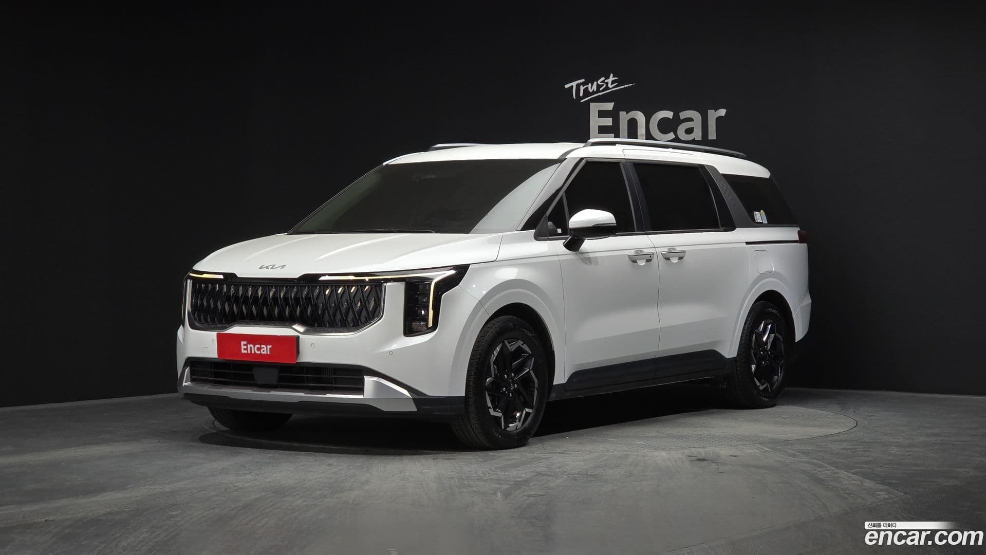 Main__Slider__Photo:Canival Kia 2024.2-0