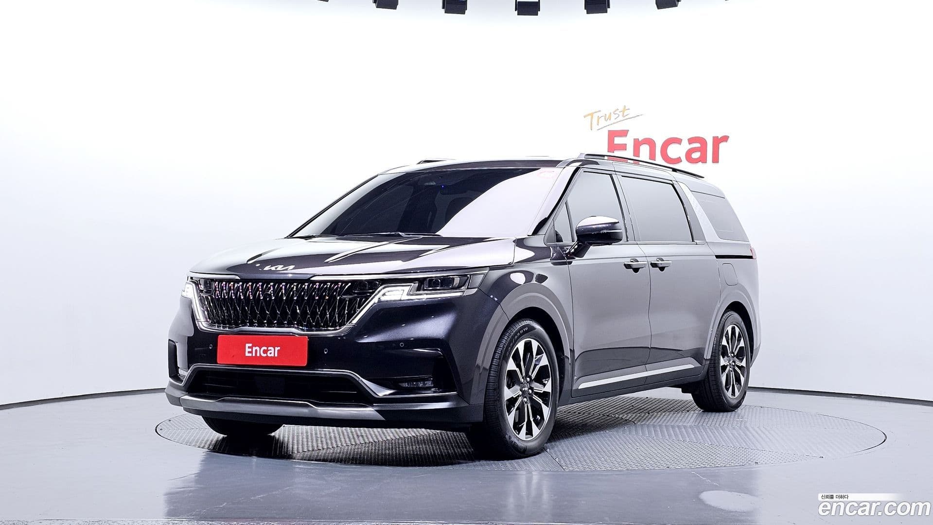 Main__Slider__Photo:Canival Kia 2022.11-0