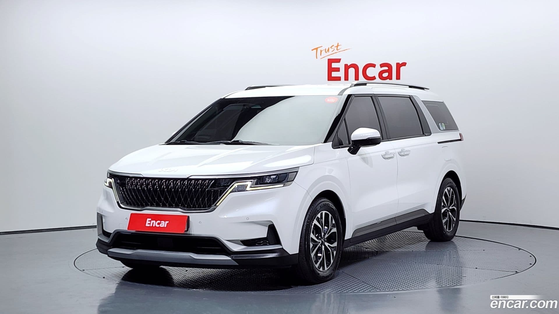 Main__Slider__Photo:Canival Kia 2022.0-0