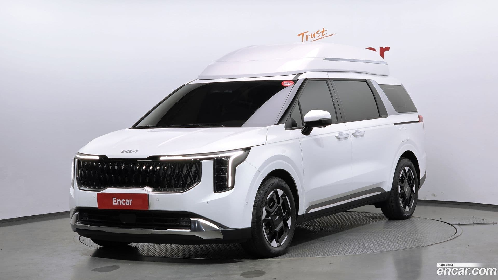 Main__Slider__Photo:Canival Kia 2024.5-0