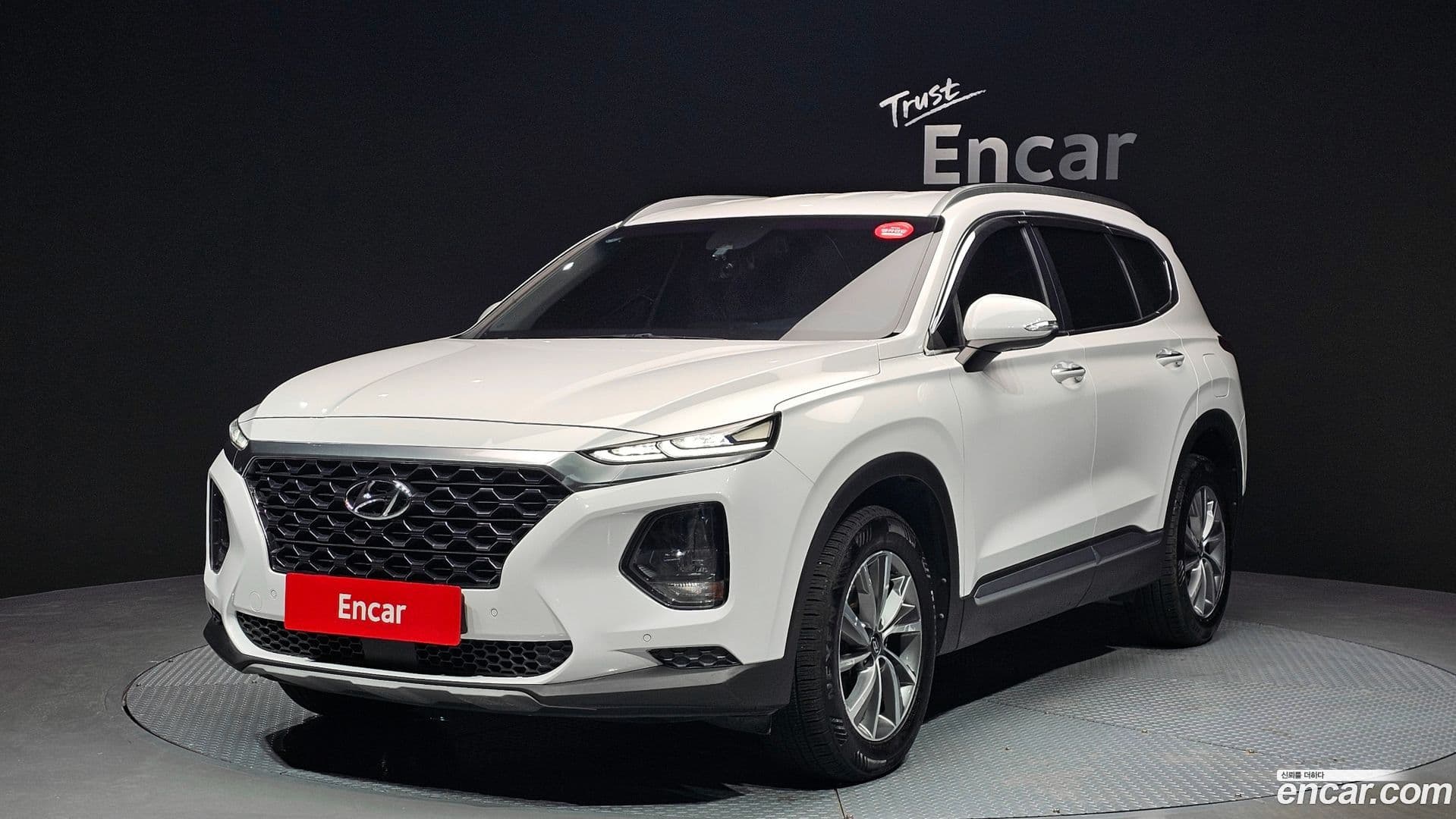 Main__Slider__Photo:Santafe Hyundai 2019.9-0