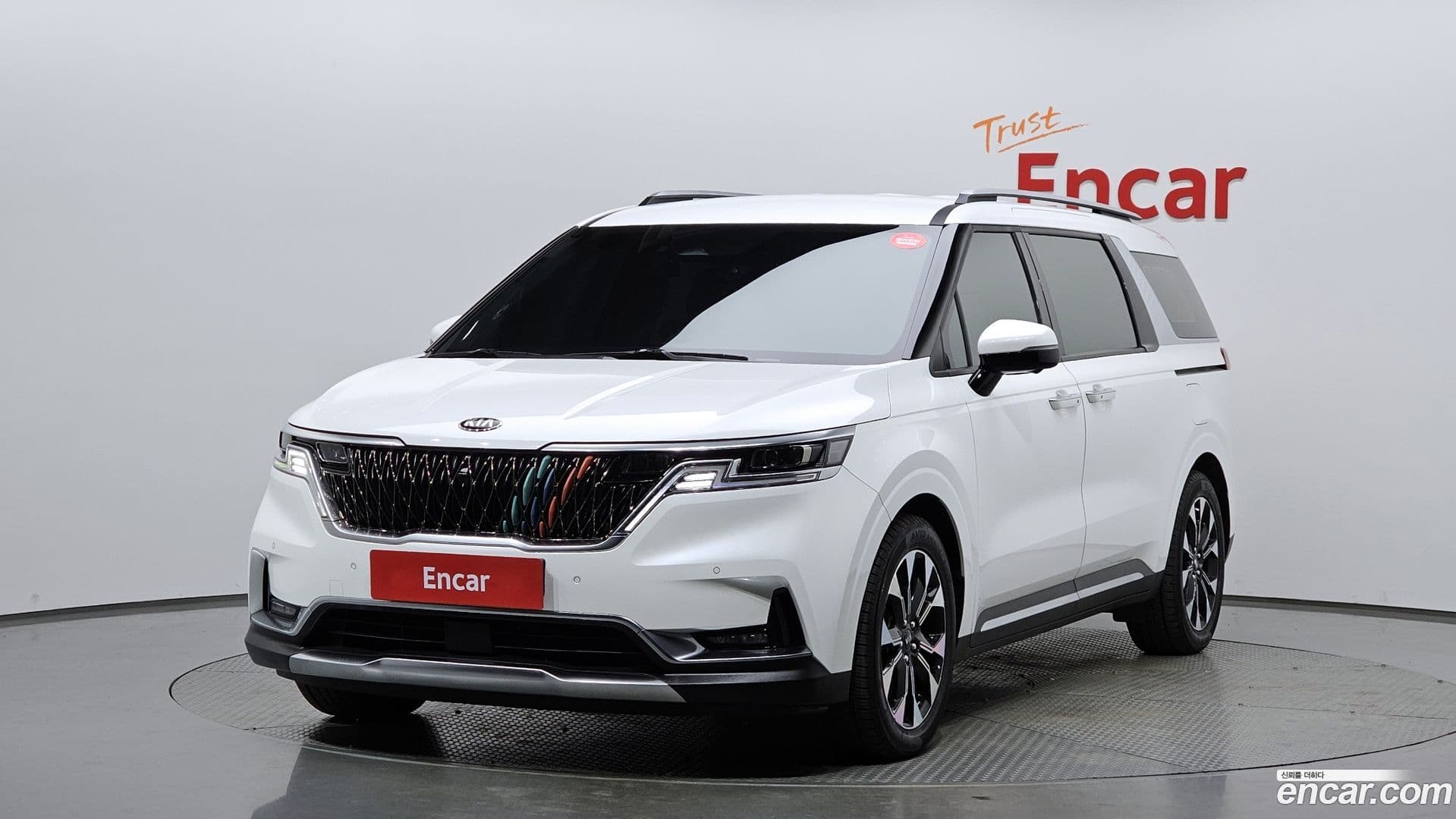 Main__Slider__Photo:Canival Kia 2021.4-0