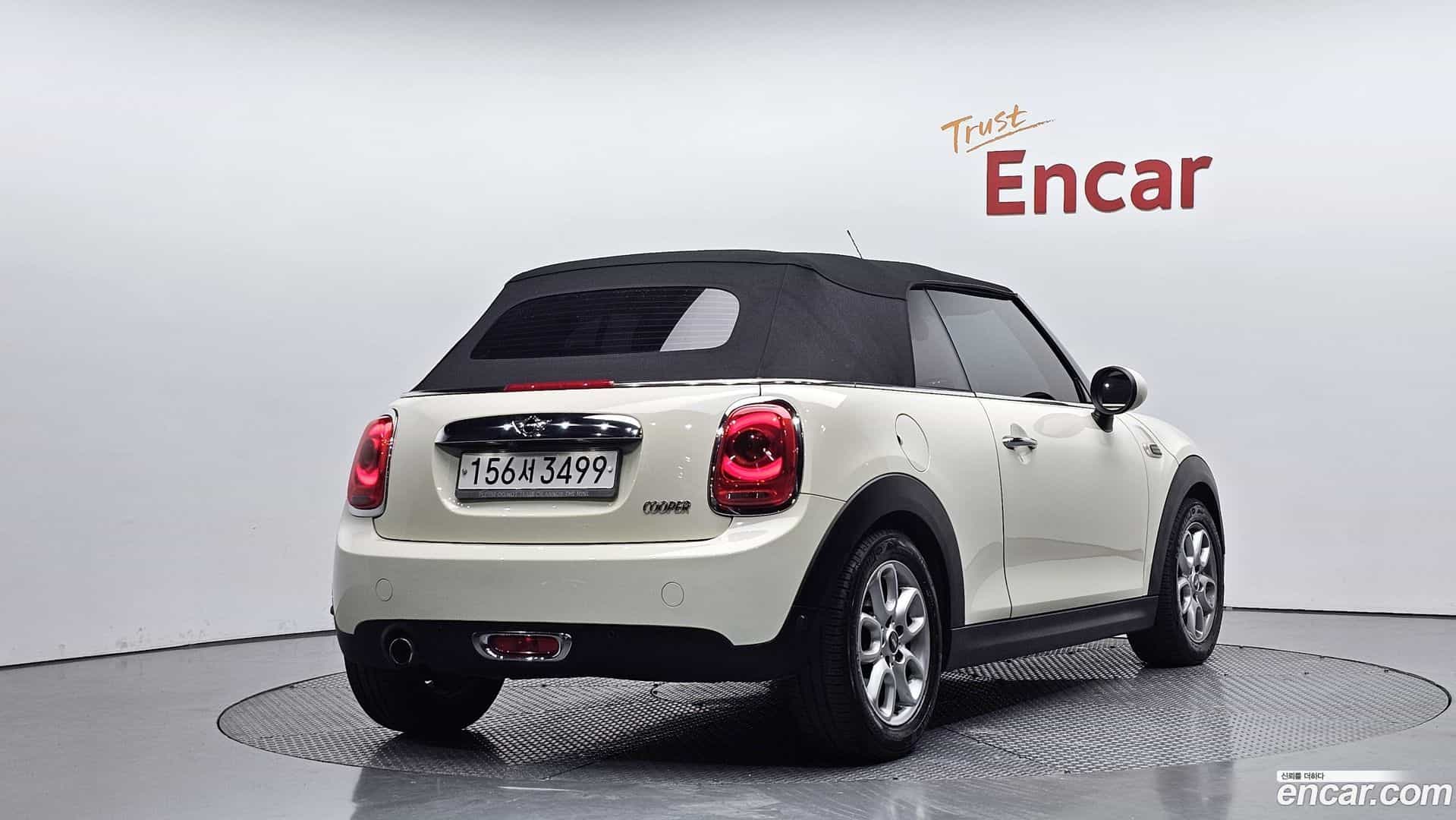 Cooper Convertible Mini 2017.4-OUTER-002
