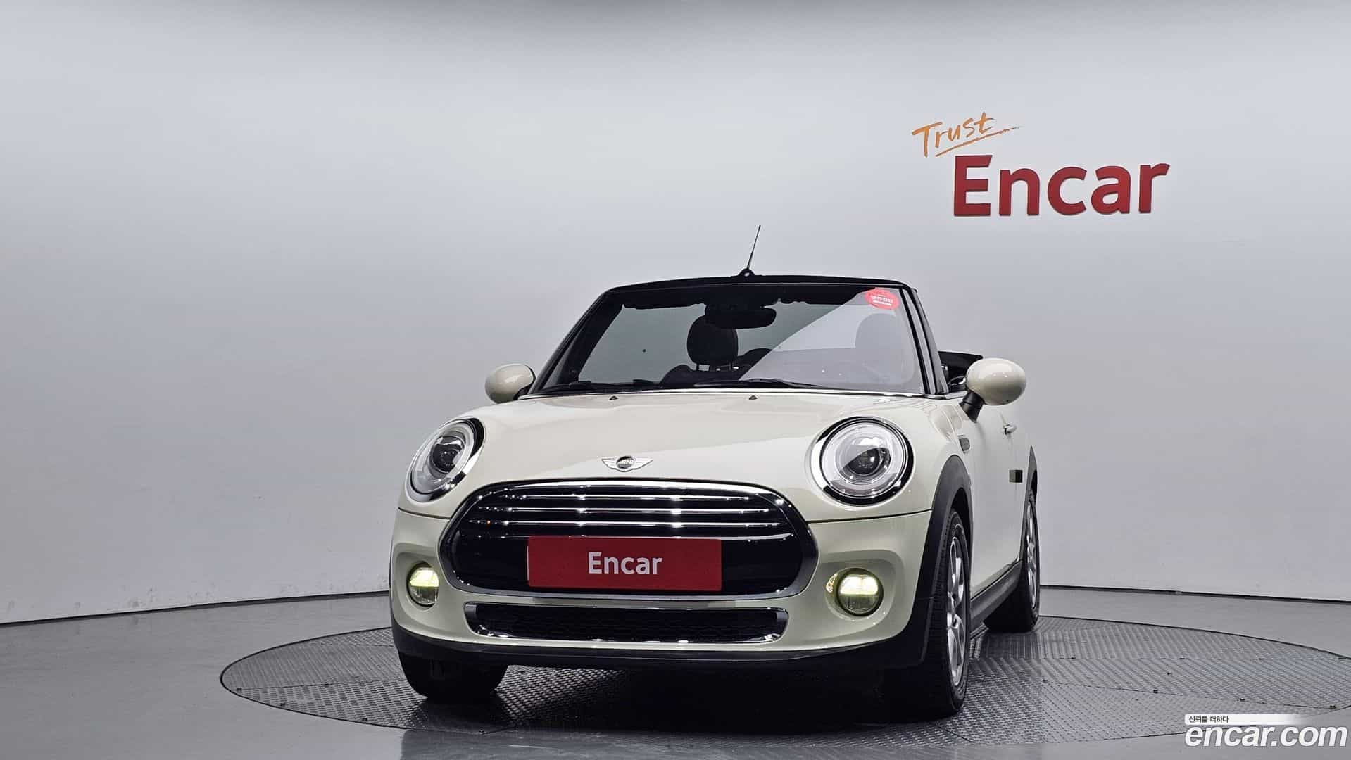 Cooper Convertible Mini 2017.4-OUTER-003