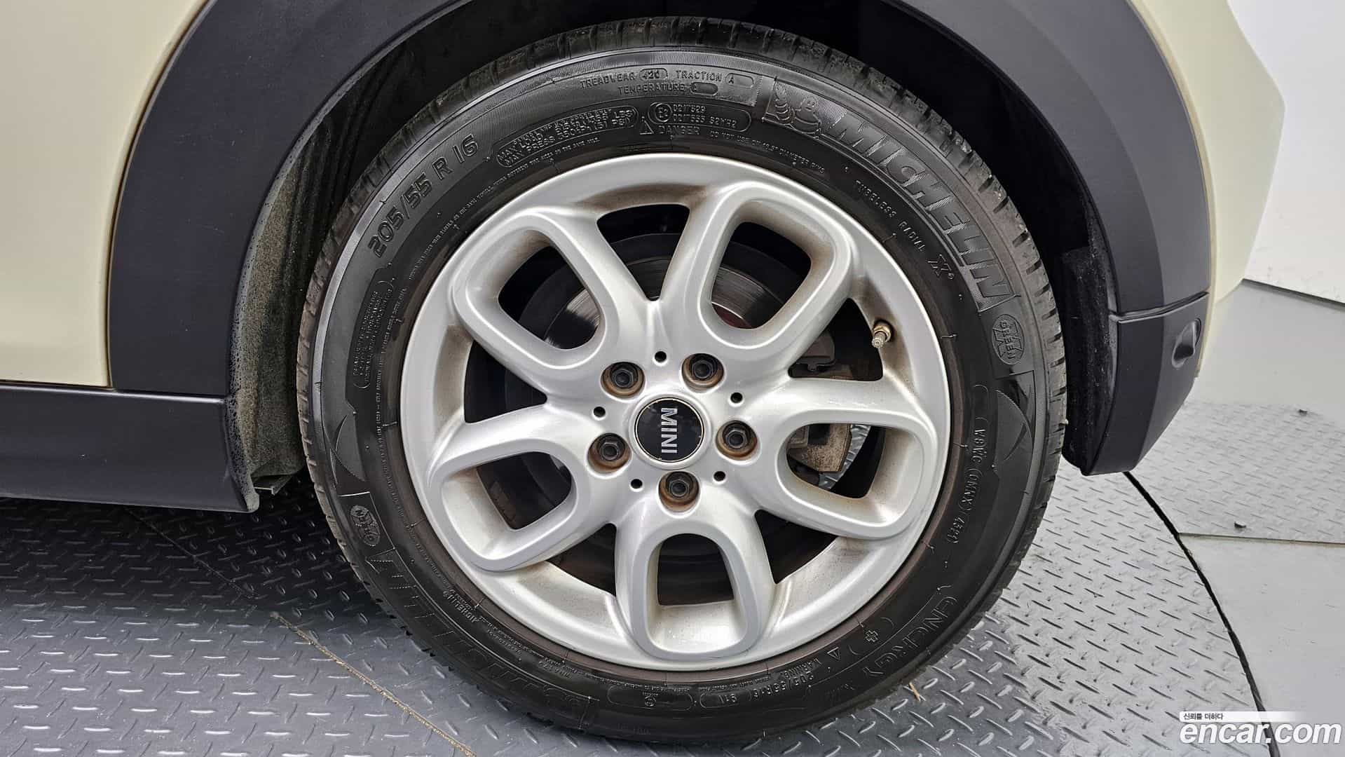 Cooper Convertible Mini 2017.4-OUTER-005