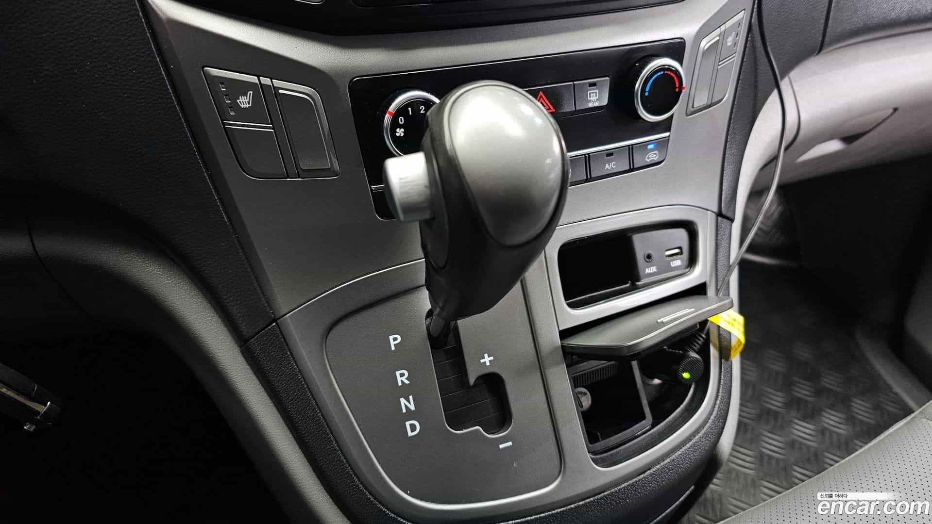 Starex Hyundai 2020.6-INNER-009