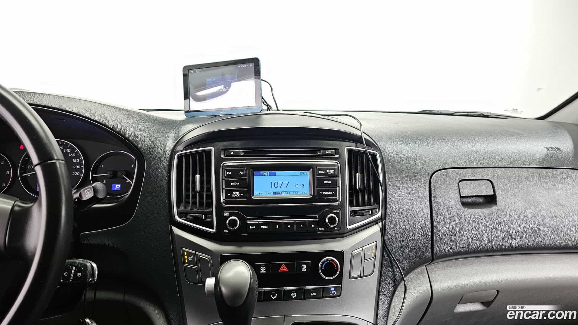 Starex Hyundai 2020.6-OPTION-019