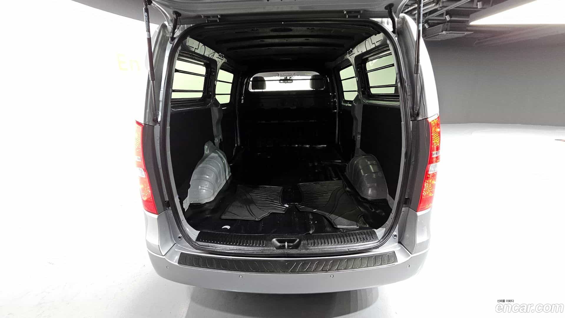 Starex Hyundai 2020.6-OPTION-023