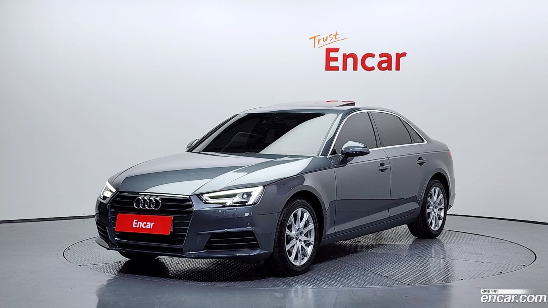 Main__Slider__Photo:A4 Audi 2019.11-0