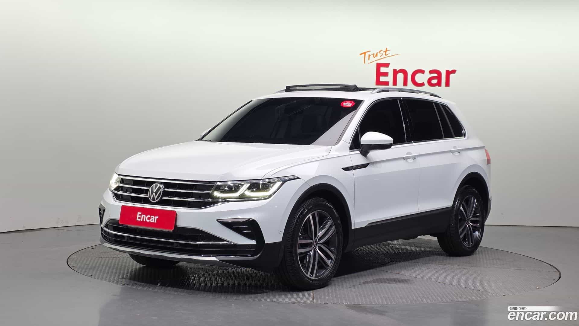 Tiguan Volkswagen 2022.9-OUTER-001