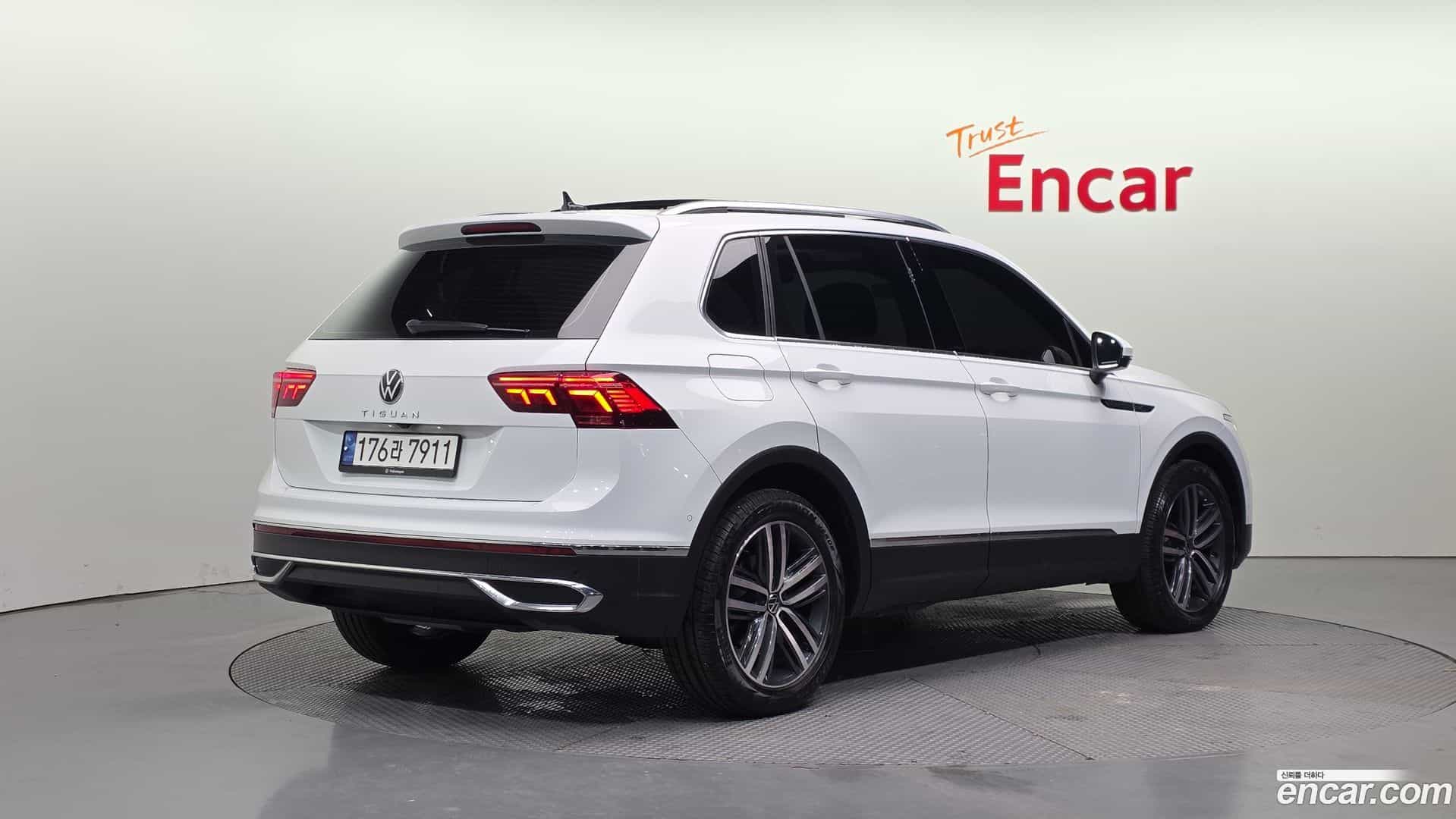 Tiguan Volkswagen 2022.9-OUTER-002