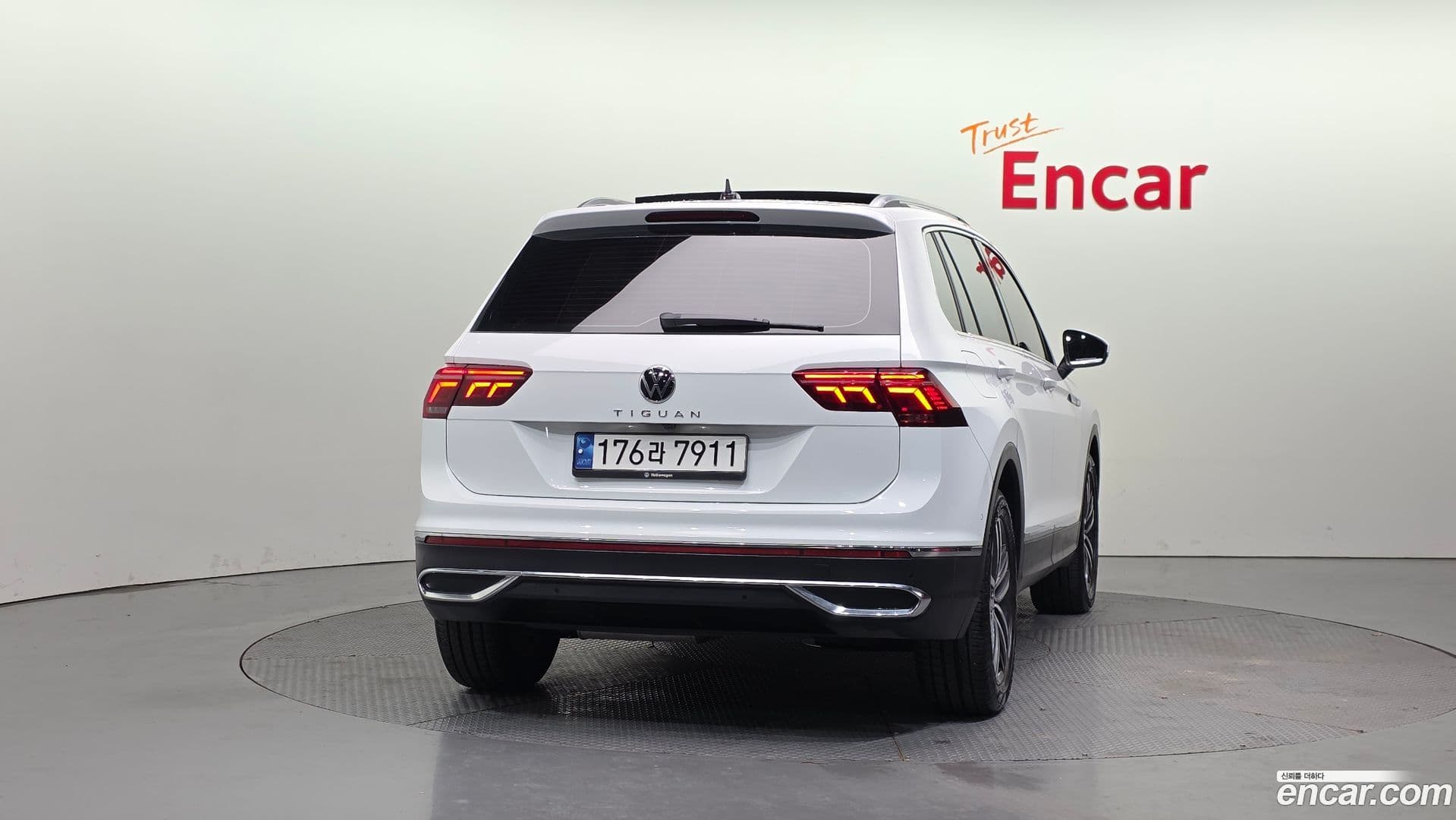 Main__Slider__Photo:Tiguan Volkswagen 2022.9-3