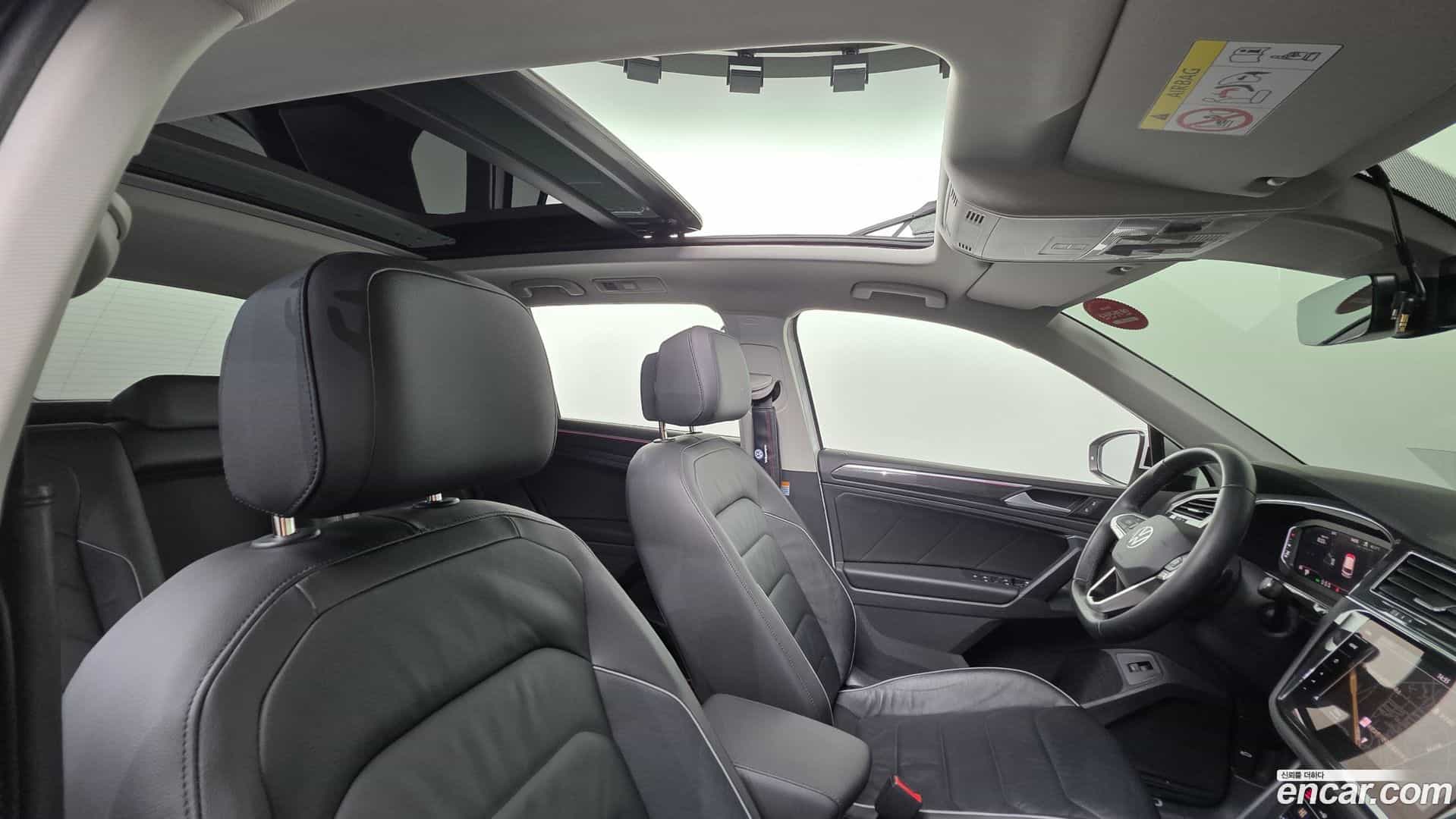 Tiguan Volkswagen 2022.9-OPTION-016