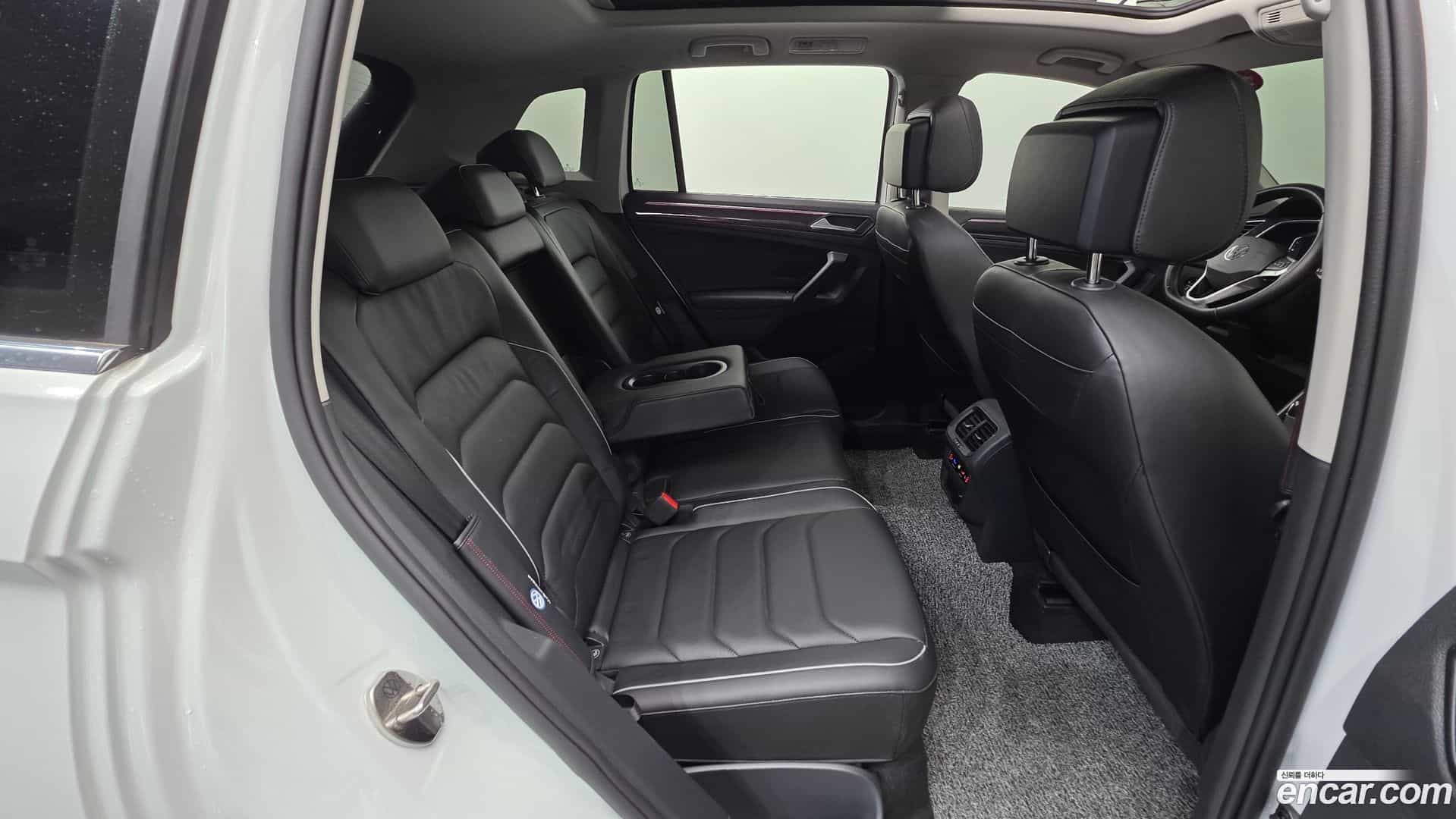 Tiguan Volkswagen 2022.9-OPTION-023