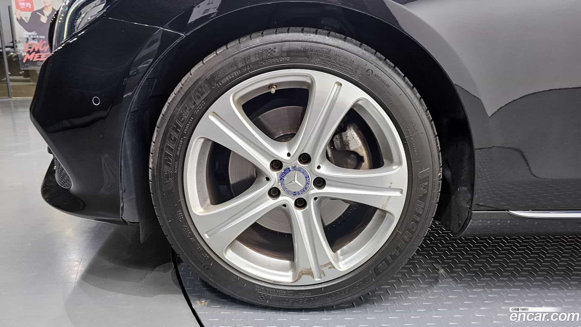 E-Class Mercedes-Benz 2017.1-OUTER-005