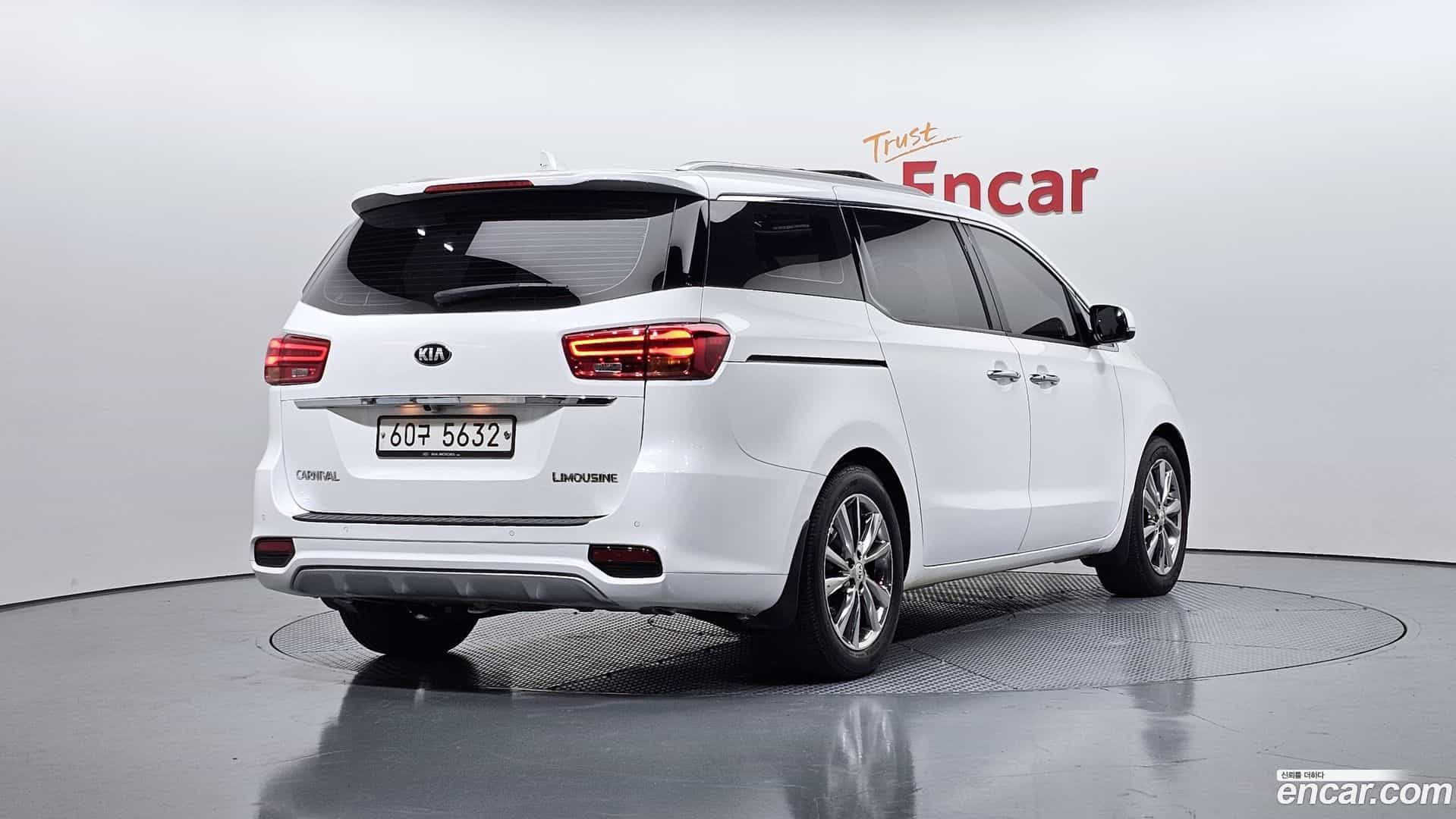 Canival Kia 2019.1-OUTER-002