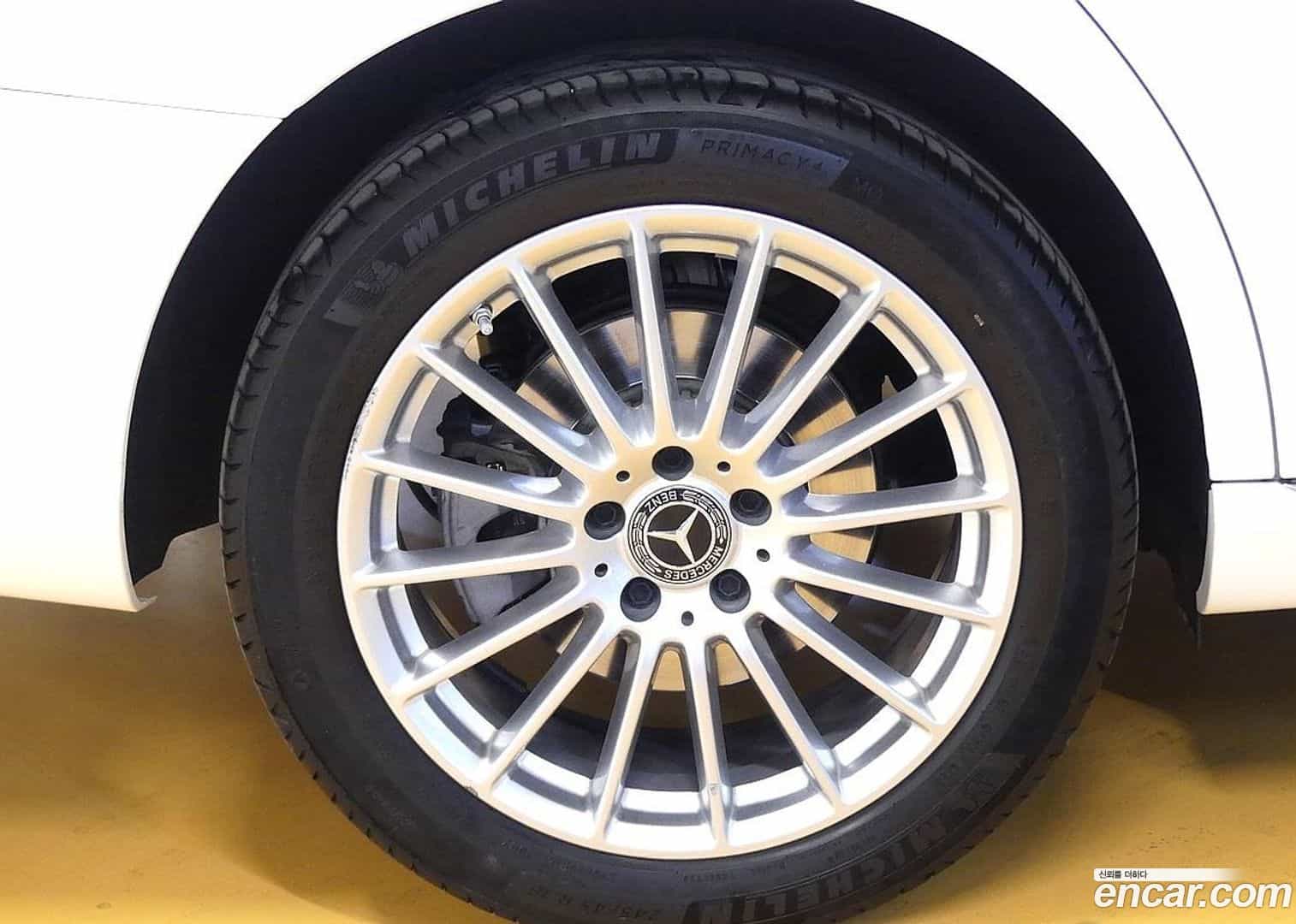 E-Class Mercedes-Benz 2023.5-OUTER-005