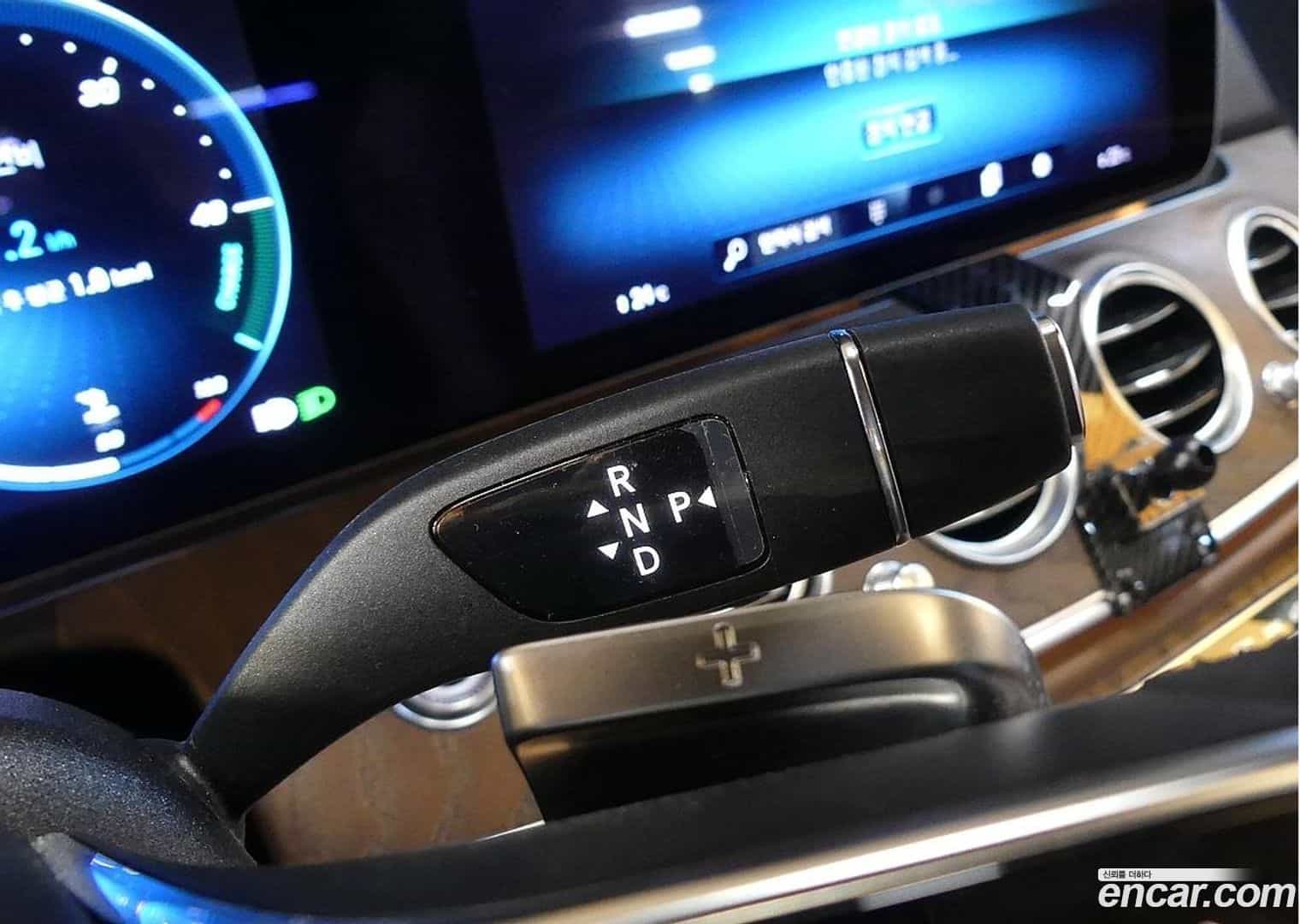 E-Class Mercedes-Benz 2023.5-INNER-009