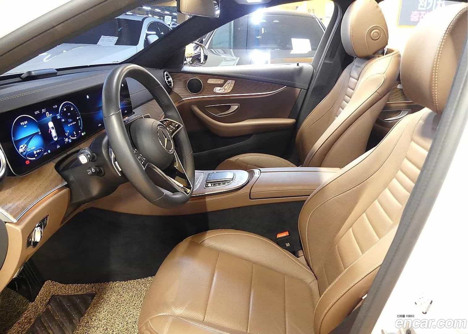 E-Class Mercedes-Benz 2023.5-INNER-010