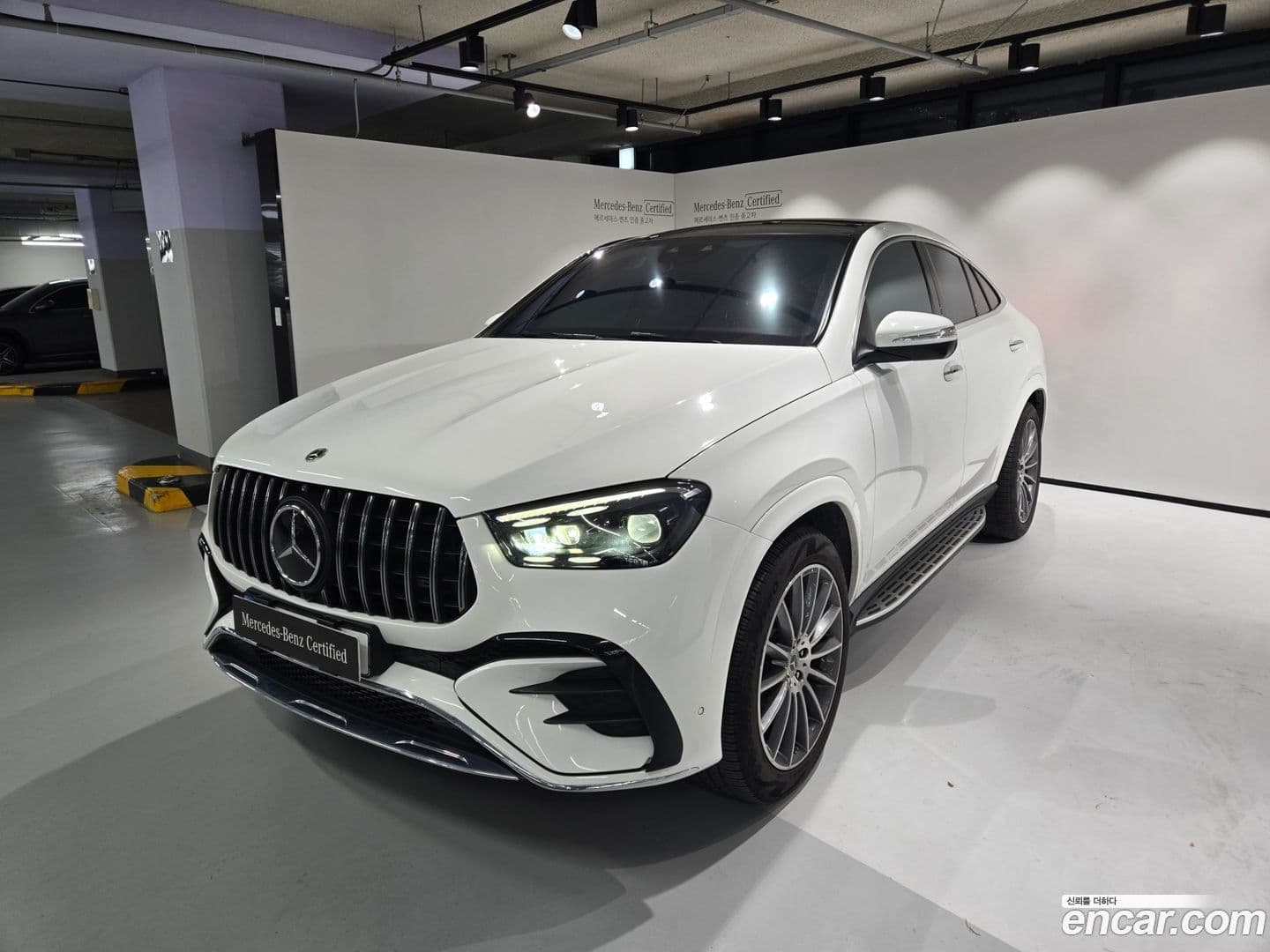 Main__Slider__Photo:GLE-Class Mercedes-Benz 2023.11-0