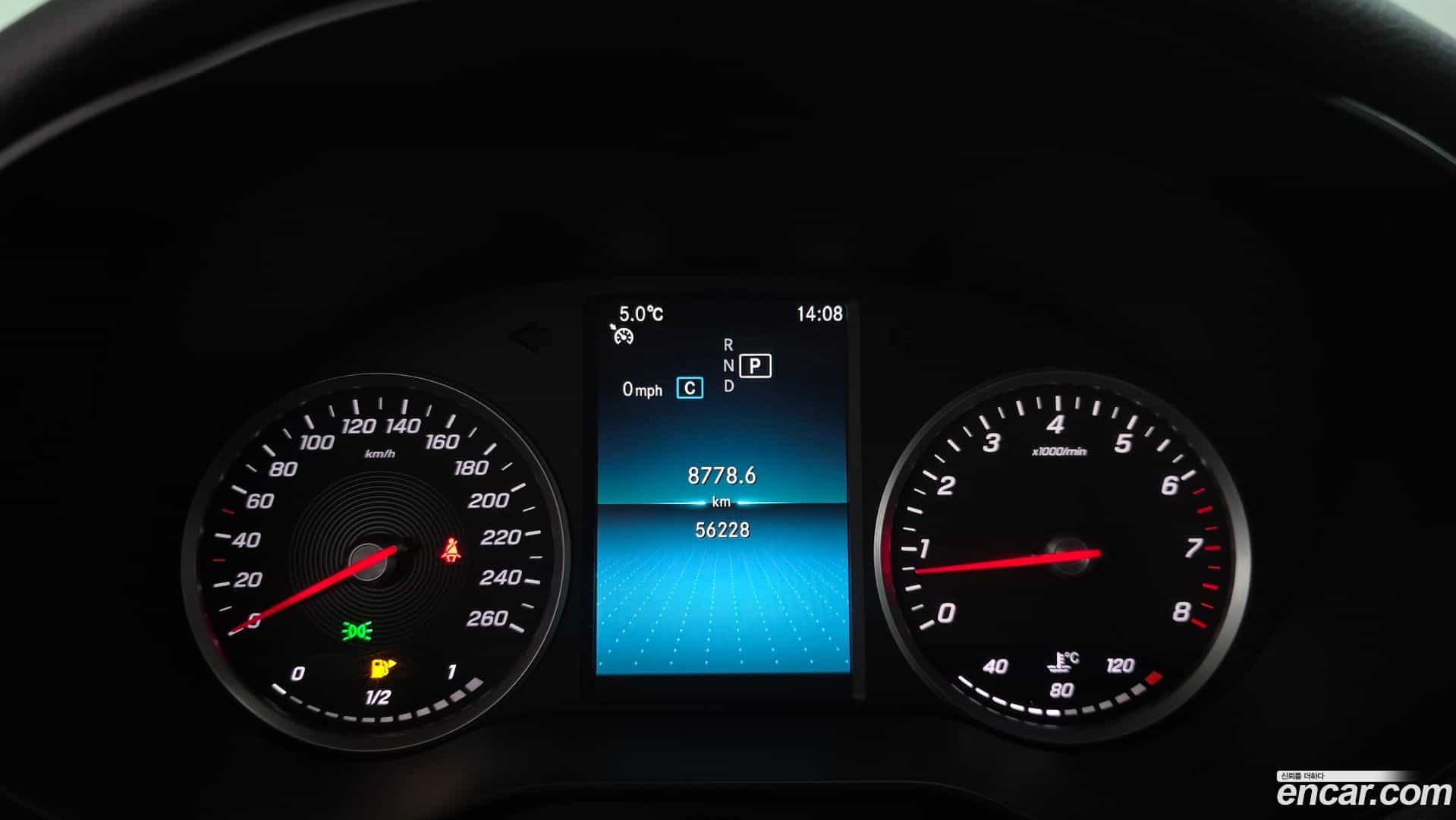 C-Class Mercedes-Benz 2019.10-INNER-008