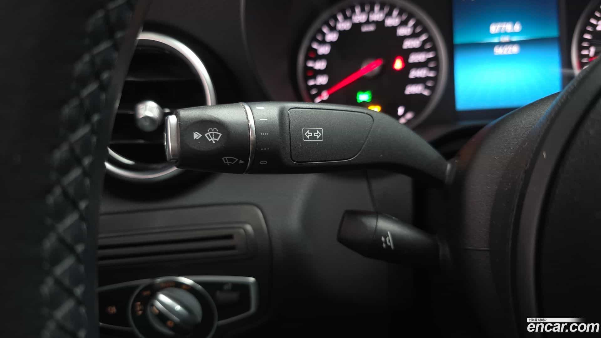 C-Class Mercedes-Benz 2019.10-OPTION-020